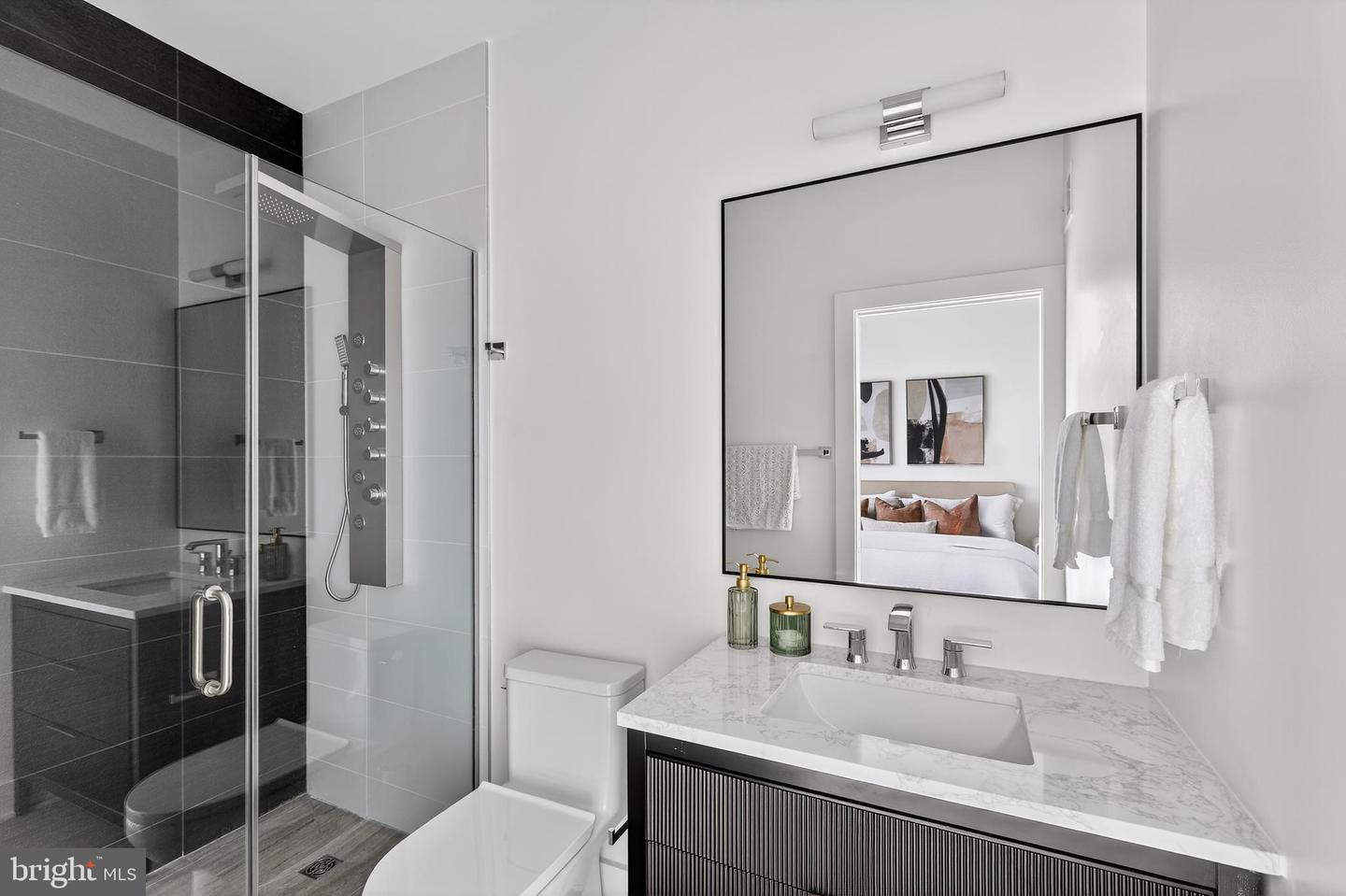 828 21ST ST NE #3, WASHINGTON, District Of Columbia 20002, 2 Bedrooms Bedrooms, ,2 BathroomsBathrooms,Residential,For sale,828 21ST ST NE #3,DCDC2224406 MLS # DCDC2224406
