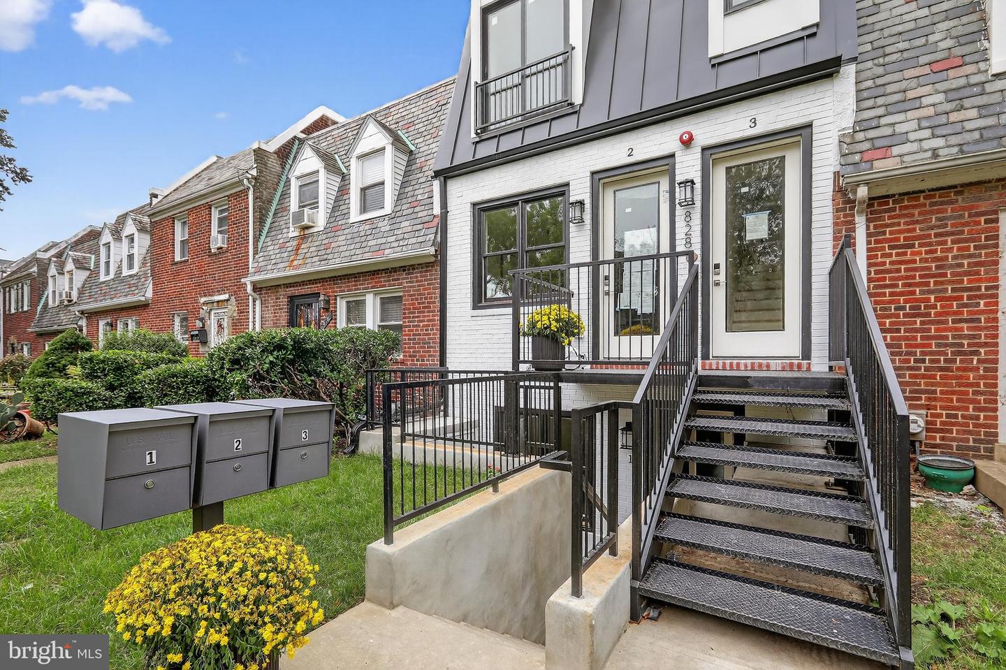 828 21ST ST NE #3, WASHINGTON, District Of Columbia 20002, 2 Bedrooms Bedrooms, ,2 BathroomsBathrooms,Residential,For sale,828 21ST ST NE #3,DCDC2224406 MLS # DCDC2224406