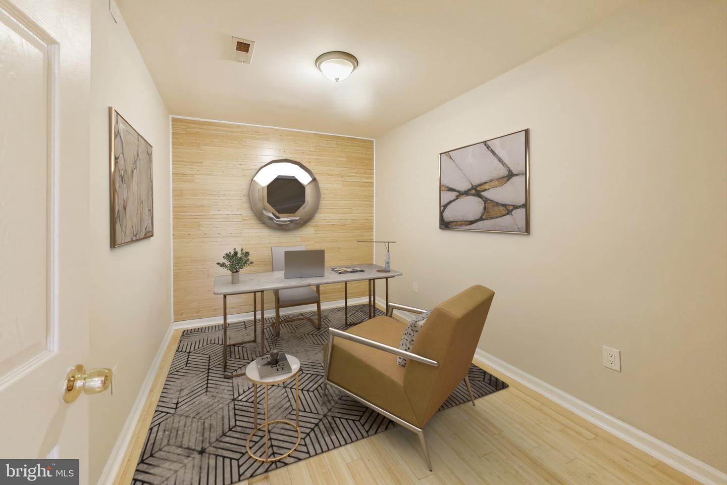 1121 QUEEN ST NE #2, WASHINGTON, District Of Columbia 20002, 2 Bedrooms Bedrooms, 3 Rooms Rooms,1 BathroomBathrooms,Residential,For sale,1121 QUEEN ST NE #2,DCDC2224434 MLS # DCDC2224434