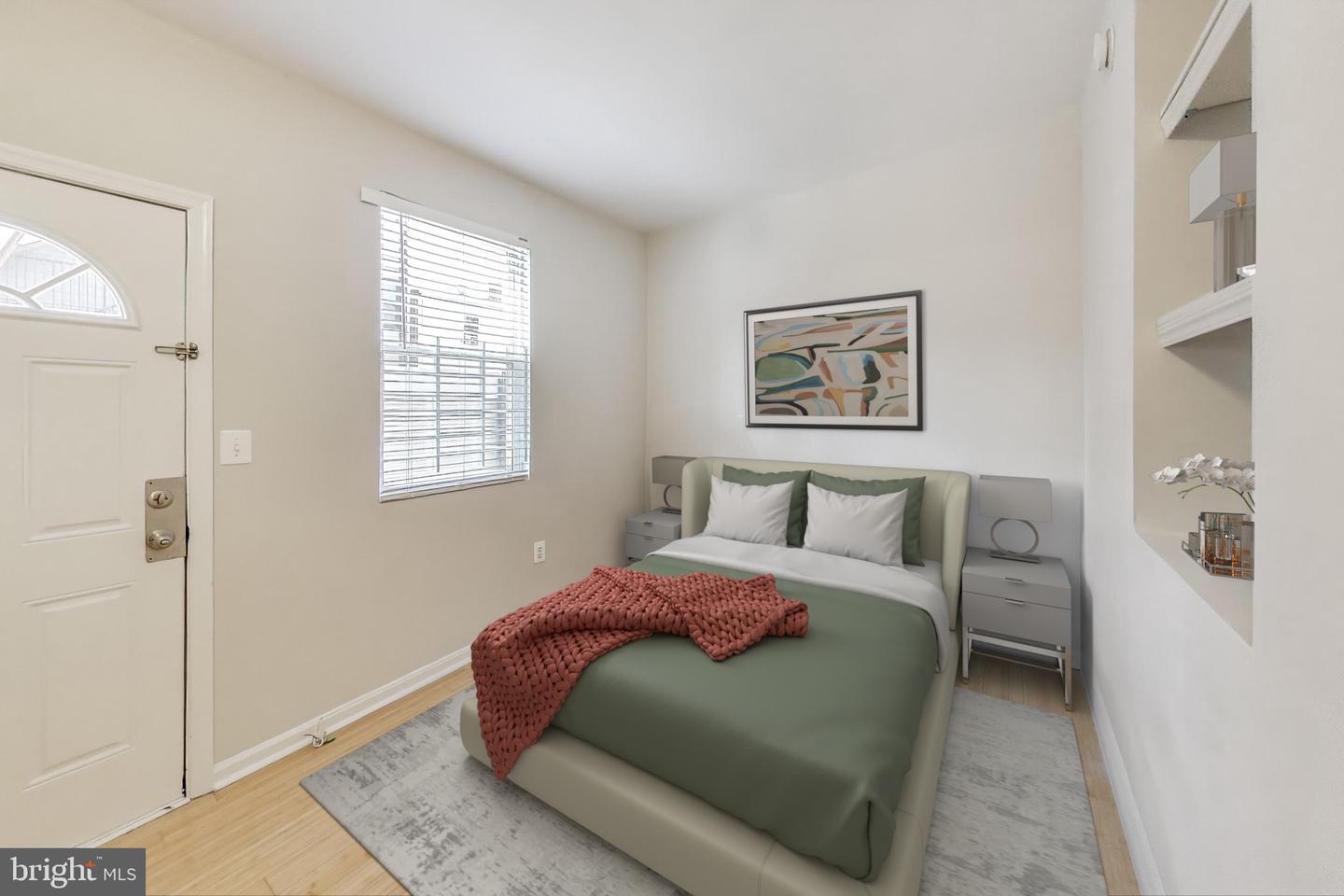 1121 QUEEN ST NE #2, WASHINGTON, District Of Columbia 20002, 2 Bedrooms Bedrooms, 3 Rooms Rooms,1 BathroomBathrooms,Residential,For sale,1121 QUEEN ST NE #2,DCDC2224434 MLS # DCDC2224434