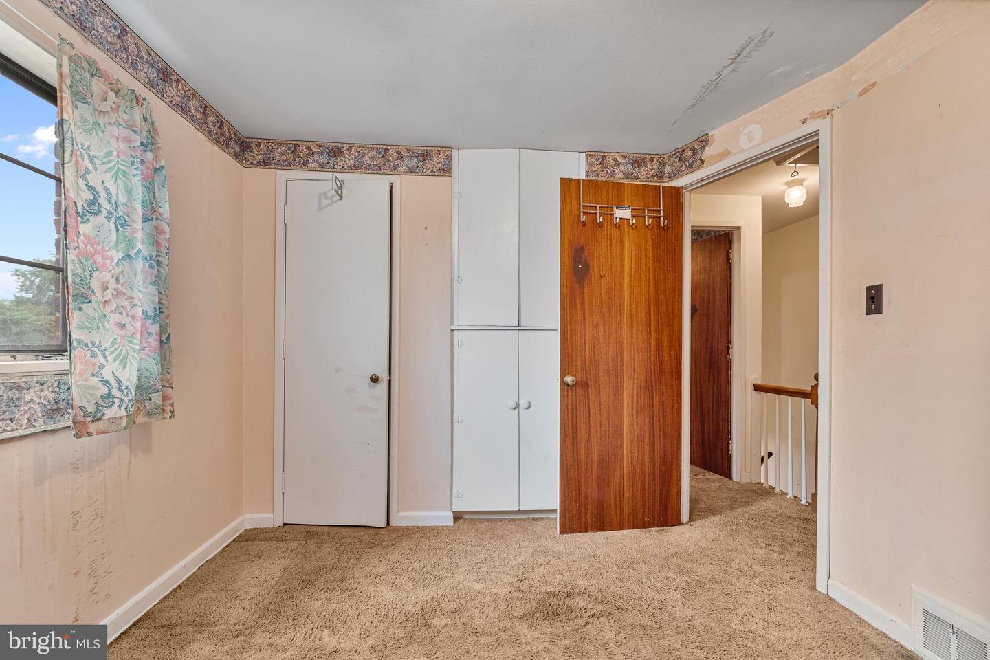 33 UNDERWOOD PL, ALEXANDRIA, Virginia 22304, 2 Bedrooms Bedrooms, ,2 BathroomsBathrooms,Residential,For sale,33 UNDERWOOD PL,VAAX2050258 MLS # VAAX2050258