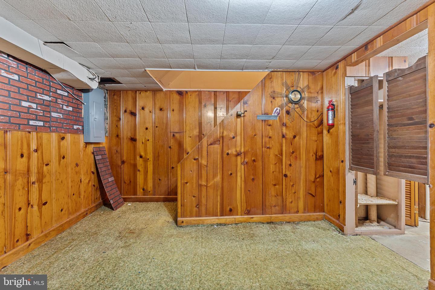 33 UNDERWOOD PL, ALEXANDRIA, Virginia 22304, 2 Bedrooms Bedrooms, ,2 BathroomsBathrooms,Residential,For sale,33 UNDERWOOD PL,VAAX2050258 MLS # VAAX2050258