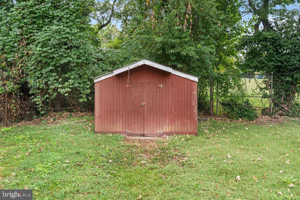33 UNDERWOOD PL, ALEXANDRIA, Virginia 22304, 2 Bedrooms Bedrooms, ,2 BathroomsBathrooms,Residential,For sale,33 UNDERWOOD PL,VAAX2050258 MLS # VAAX2050258