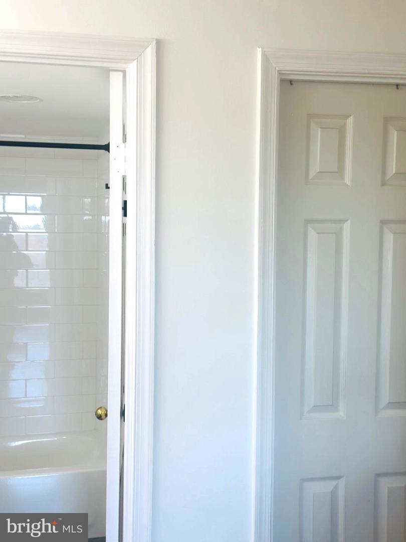 3800 POWELL LN #1207, FALLS CHURCH, Virginia 22041, 2 Bedrooms Bedrooms, 7 Rooms Rooms,2 BathroomsBathrooms,Residential,For sale,3800 POWELL LN #1207,VAFX2269538 MLS # VAFX2269538