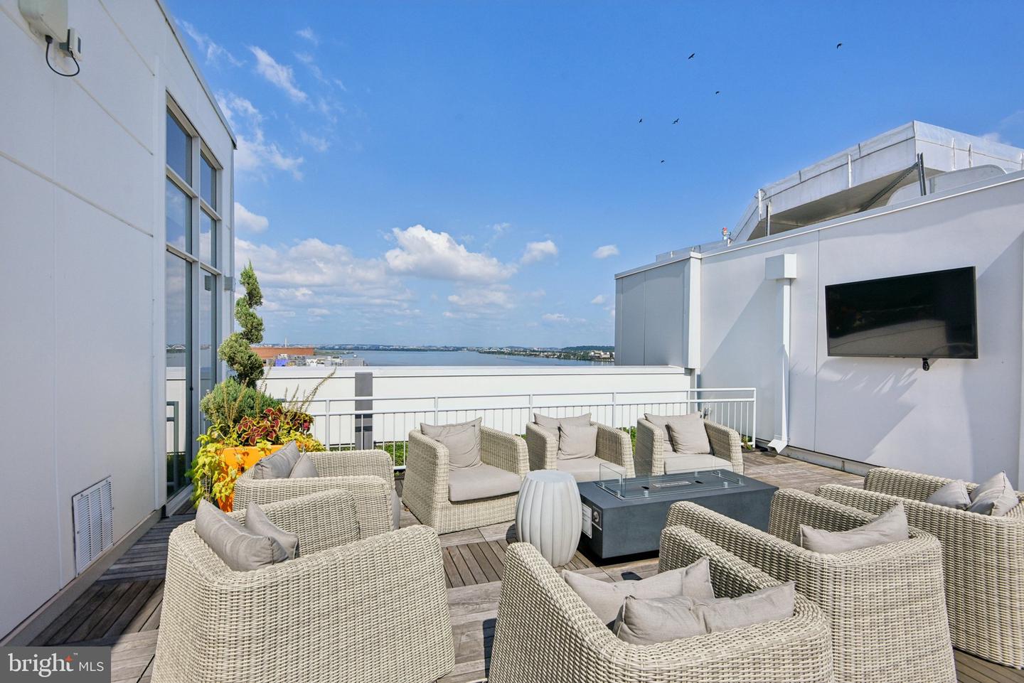 925 N FAIRFAX ST #104, ALEXANDRIA, Virginia 22314, 1 Bedroom Bedrooms, ,1 BathroomBathrooms,Residential,For sale,925 N FAIRFAX ST #104,VAAX2050262 MLS # VAAX2050262