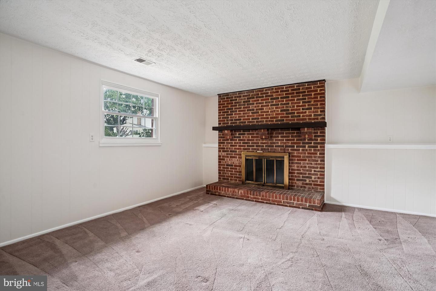 15105 OLDDALE RD, CENTREVILLE, Virginia 20120, 4 Bedrooms Bedrooms, ,2 BathroomsBathrooms,Residential,For sale,15105 OLDDALE RD,VAFX2269582 MLS # VAFX2269582