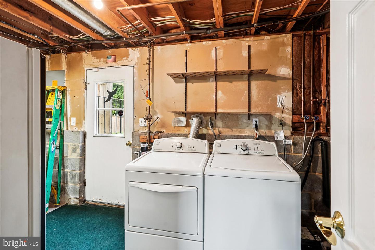 15105 OLDDALE RD, CENTREVILLE, Virginia 20120, 4 Bedrooms Bedrooms, ,2 BathroomsBathrooms,Residential,For sale,15105 OLDDALE RD,VAFX2269582 MLS # VAFX2269582