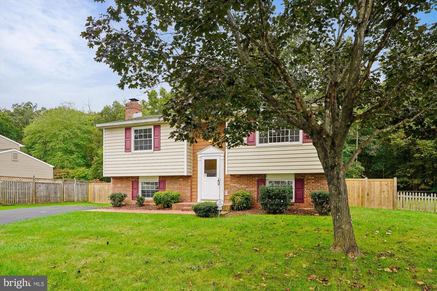 15105 OLDDALE RD, CENTREVILLE, Virginia 20120, 4 Bedrooms Bedrooms, ,2 BathroomsBathrooms,Residential,For sale,15105 OLDDALE RD,VAFX2269582 MLS # VAFX2269582