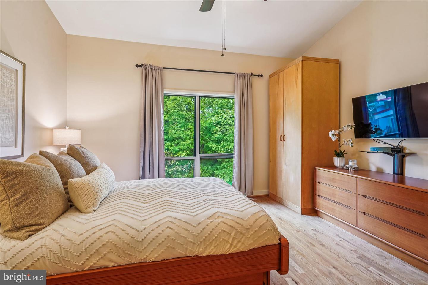 11450 ORCHARD LN, RESTON, Virginia 20190, 3 Bedrooms Bedrooms, 5 Rooms Rooms,2 BathroomsBathrooms,Residential,For sale,11450 ORCHARD LN,VAFX2269584 MLS # VAFX2269584