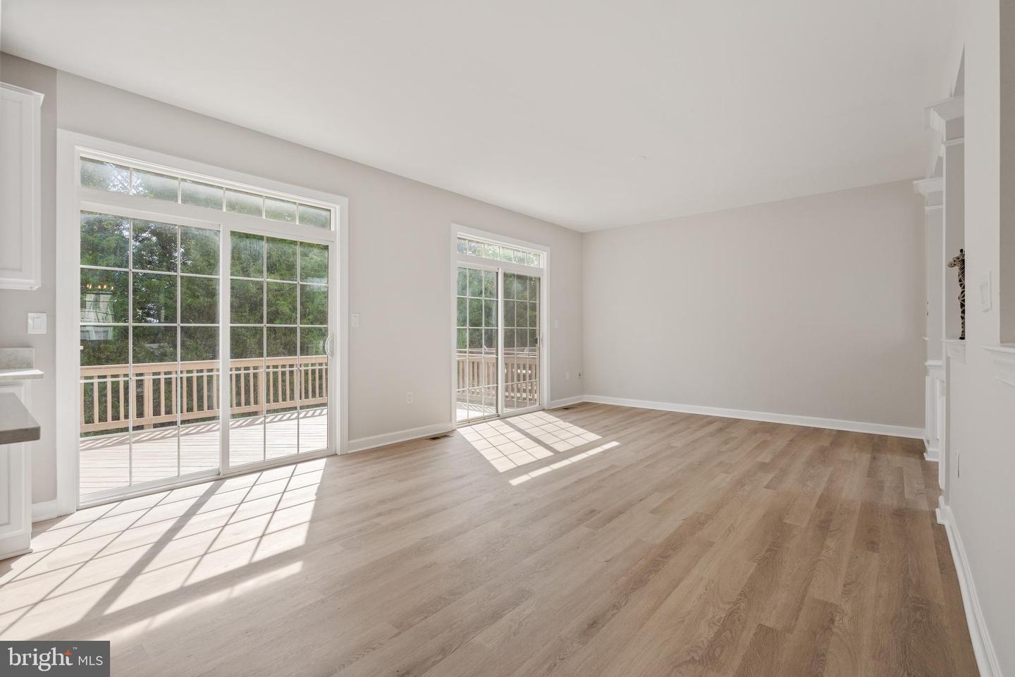 8239 GLADE BANK DR, MANASSAS, Virginia 20111, 4 Bedrooms Bedrooms, 14 Rooms Rooms,3 BathroomsBathrooms,Residential,For sale,8239 GLADE BANK DR,VAPW2104914 MLS # VAPW2104914