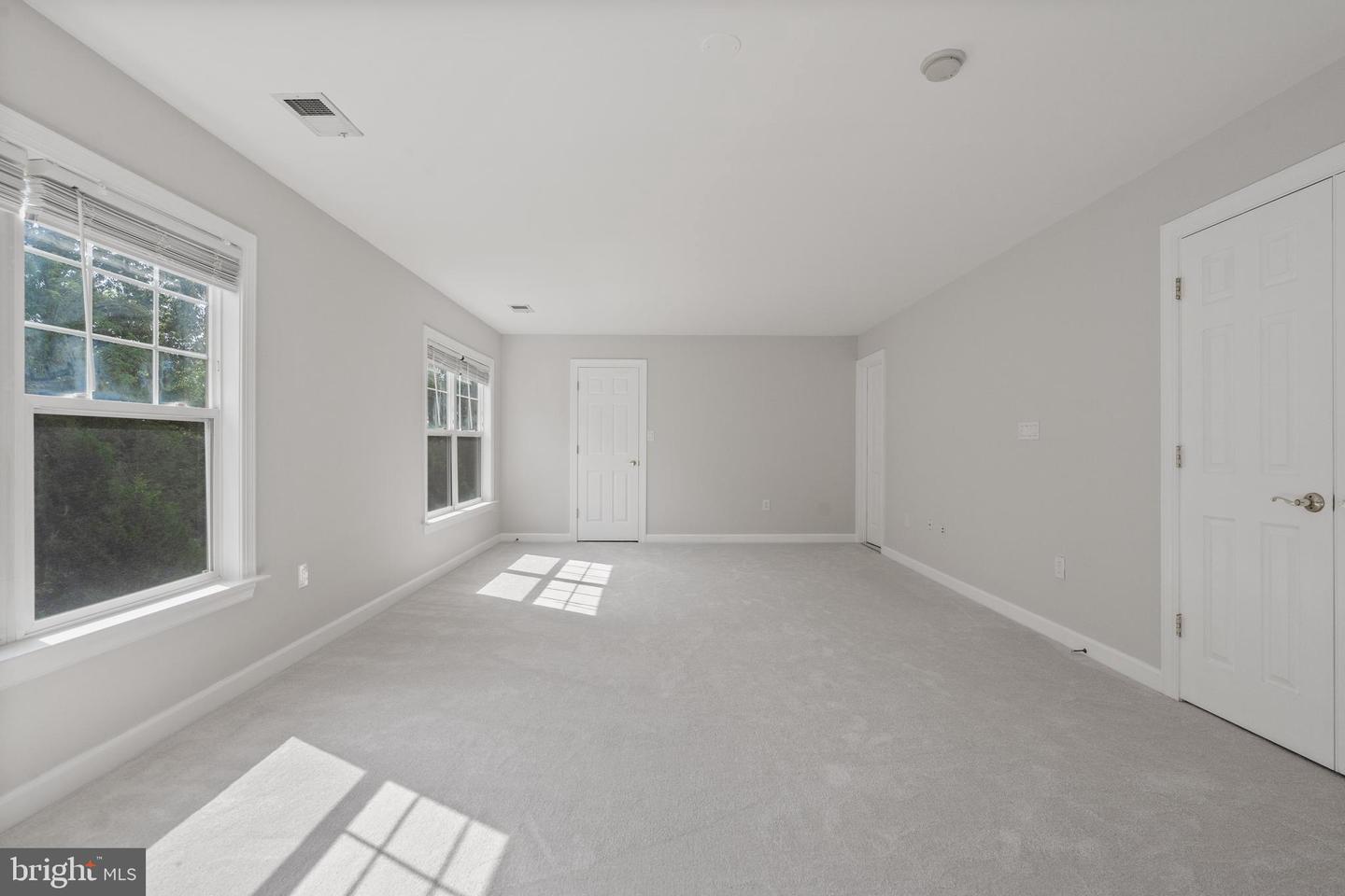8239 GLADE BANK DR, MANASSAS, Virginia 20111, 4 Bedrooms Bedrooms, 14 Rooms Rooms,3 BathroomsBathrooms,Residential,For sale,8239 GLADE BANK DR,VAPW2104914 MLS # VAPW2104914