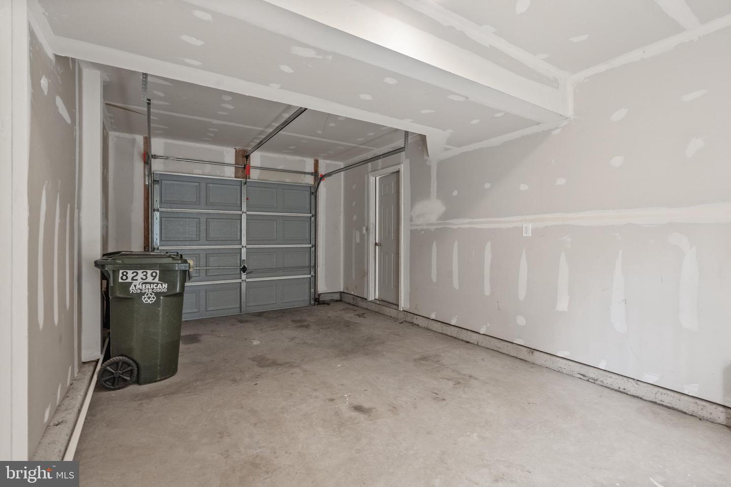 8239 GLADE BANK DR, MANASSAS, Virginia 20111, 4 Bedrooms Bedrooms, 14 Rooms Rooms,3 BathroomsBathrooms,Residential,For sale,8239 GLADE BANK DR,VAPW2104914 MLS # VAPW2104914