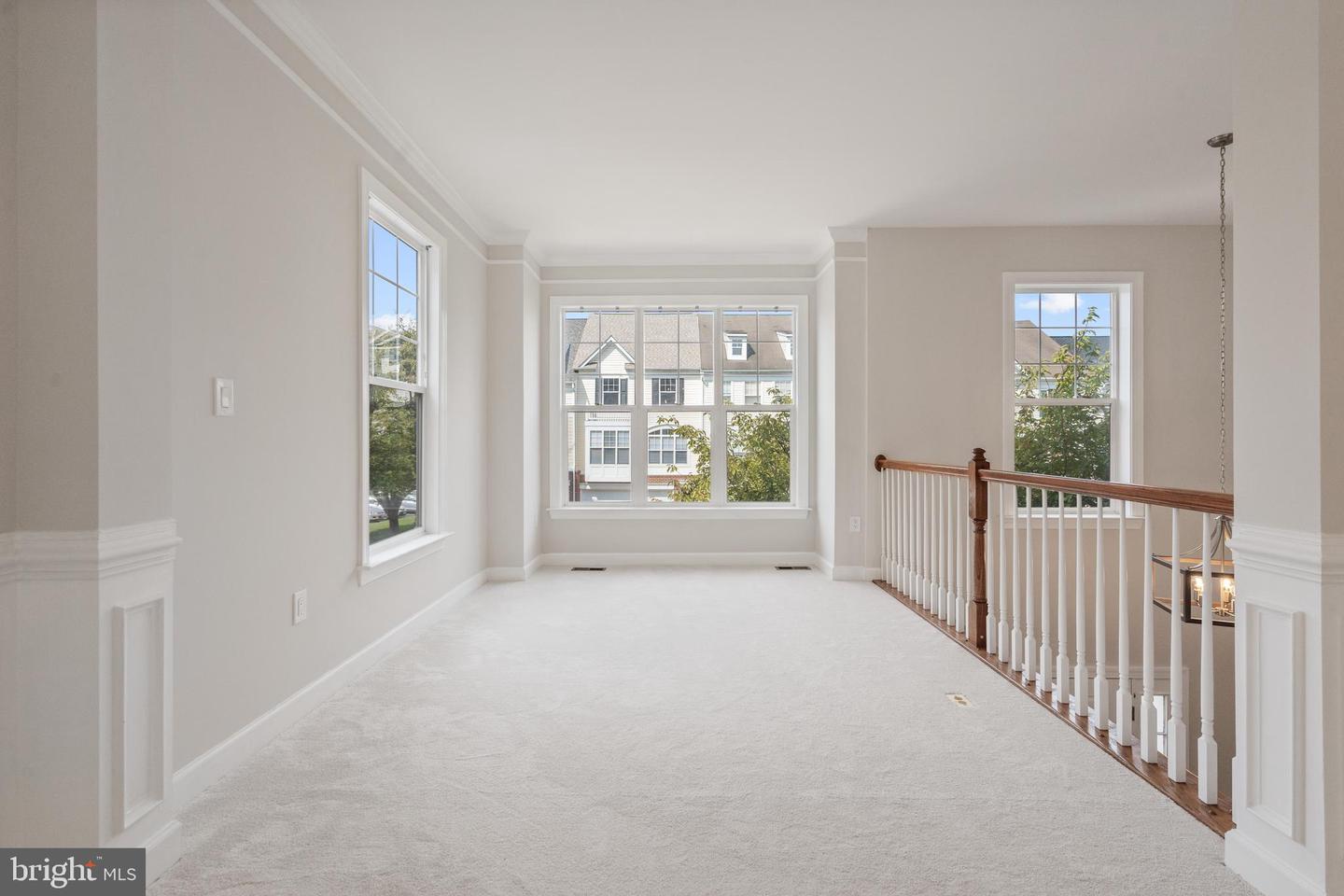 8239 GLADE BANK DR, MANASSAS, Virginia 20111, 4 Bedrooms Bedrooms, 14 Rooms Rooms,3 BathroomsBathrooms,Residential,For sale,8239 GLADE BANK DR,VAPW2104914 MLS # VAPW2104914