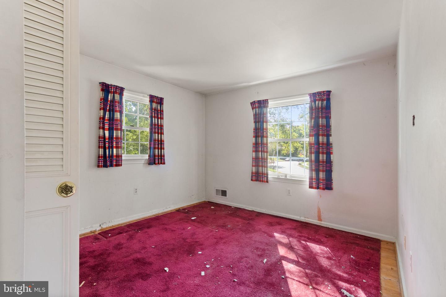 8011 LYNNFIELD DR, ALEXANDRIA, Virginia 22306, 5 Bedrooms Bedrooms, ,3 BathroomsBathrooms,Residential,For sale,8011 LYNNFIELD DR,VAFX2269724 MLS # VAFX2269724