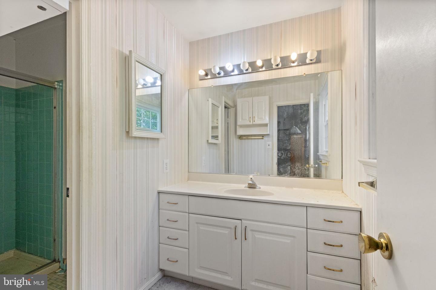 8011 LYNNFIELD DR, ALEXANDRIA, Virginia 22306, 5 Bedrooms Bedrooms, ,3 BathroomsBathrooms,Residential,For sale,8011 LYNNFIELD DR,VAFX2269724 MLS # VAFX2269724