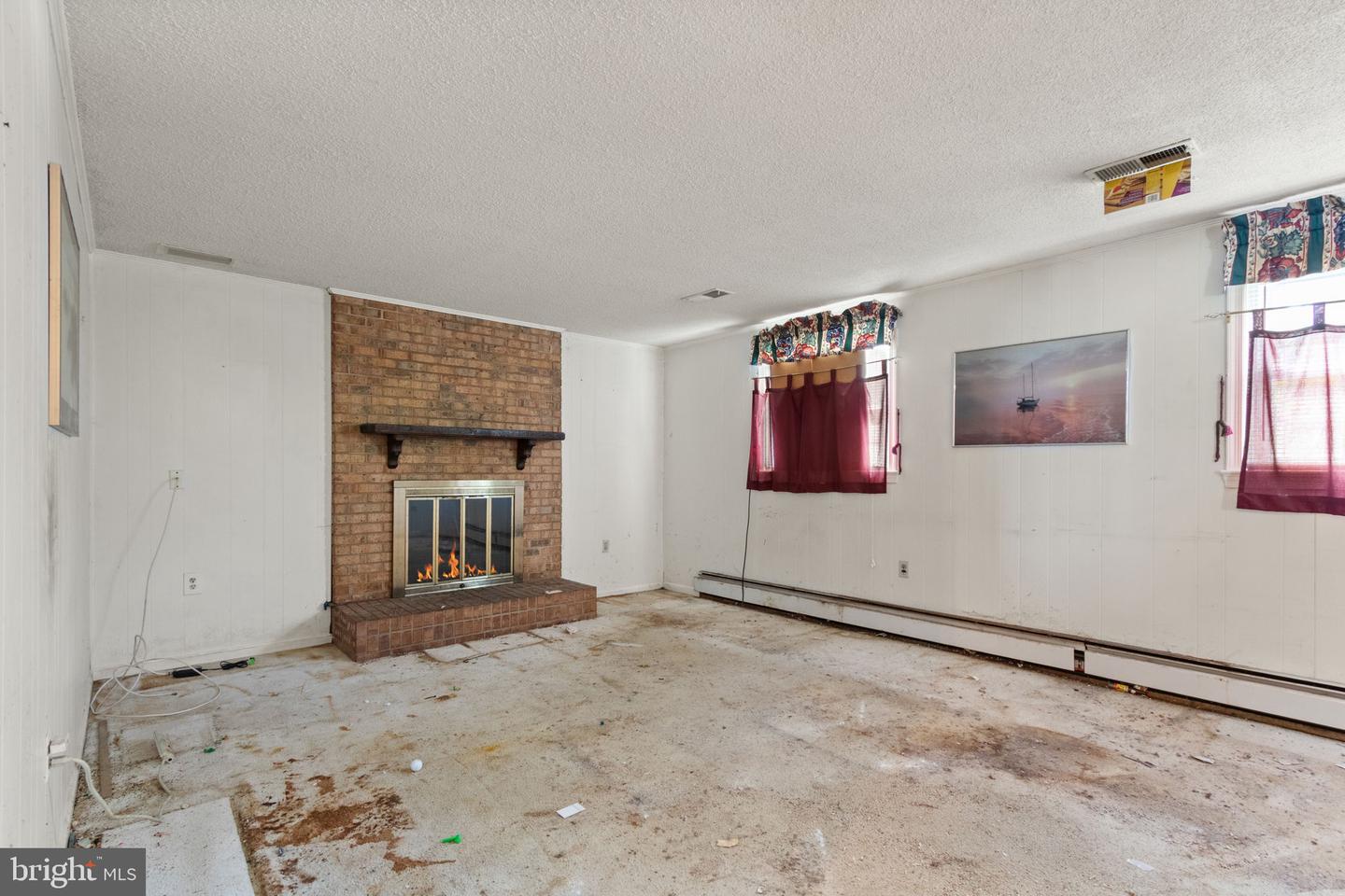 8011 LYNNFIELD DR, ALEXANDRIA, Virginia 22306, 5 Bedrooms Bedrooms, ,3 BathroomsBathrooms,Residential,For sale,8011 LYNNFIELD DR,VAFX2269724 MLS # VAFX2269724