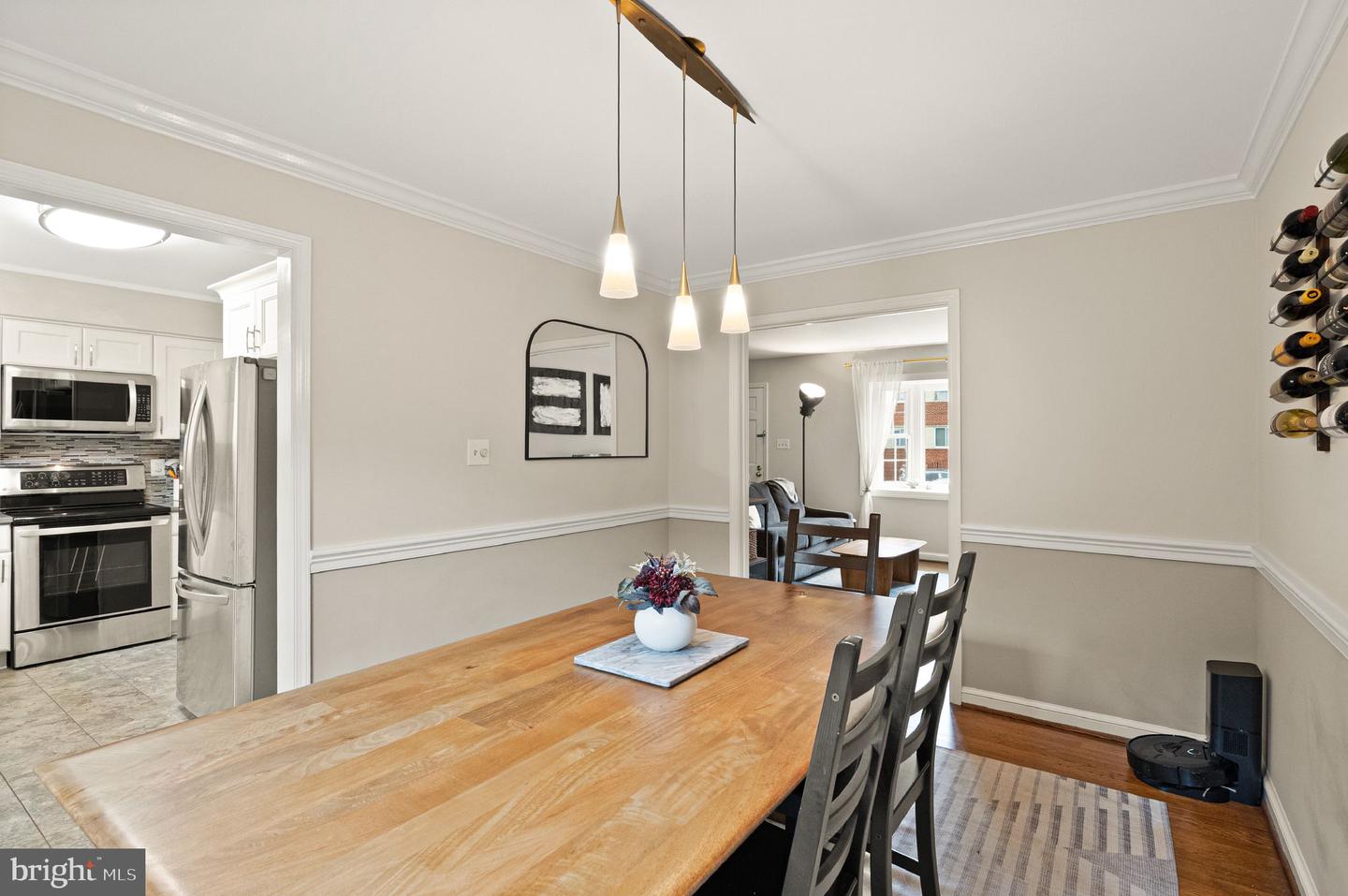 6 E MASON AVE, ALEXANDRIA, Virginia 22301, 3 Bedrooms Bedrooms, ,2 BathroomsBathrooms,Residential,For sale,6 E MASON AVE,VAAX2050312 MLS # VAAX2050312