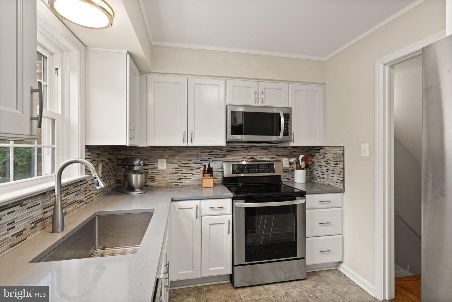 6 E MASON AVE, ALEXANDRIA, Virginia 22301, 3 Bedrooms Bedrooms, ,2 BathroomsBathrooms,Residential,For sale,6 E MASON AVE,VAAX2050312 MLS # VAAX2050312