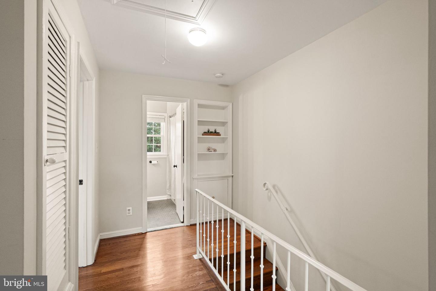 6 E MASON AVE, ALEXANDRIA, Virginia 22301, 3 Bedrooms Bedrooms, ,2 BathroomsBathrooms,Residential,For sale,6 E MASON AVE,VAAX2050312 MLS # VAAX2050312