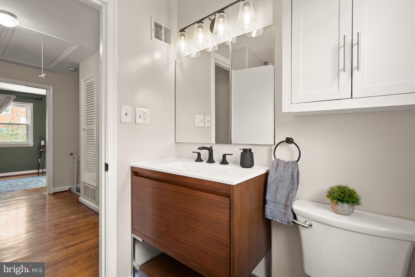 6 E MASON AVE, ALEXANDRIA, Virginia 22301, 3 Bedrooms Bedrooms, ,2 BathroomsBathrooms,Residential,For sale,6 E MASON AVE,VAAX2050312 MLS # VAAX2050312