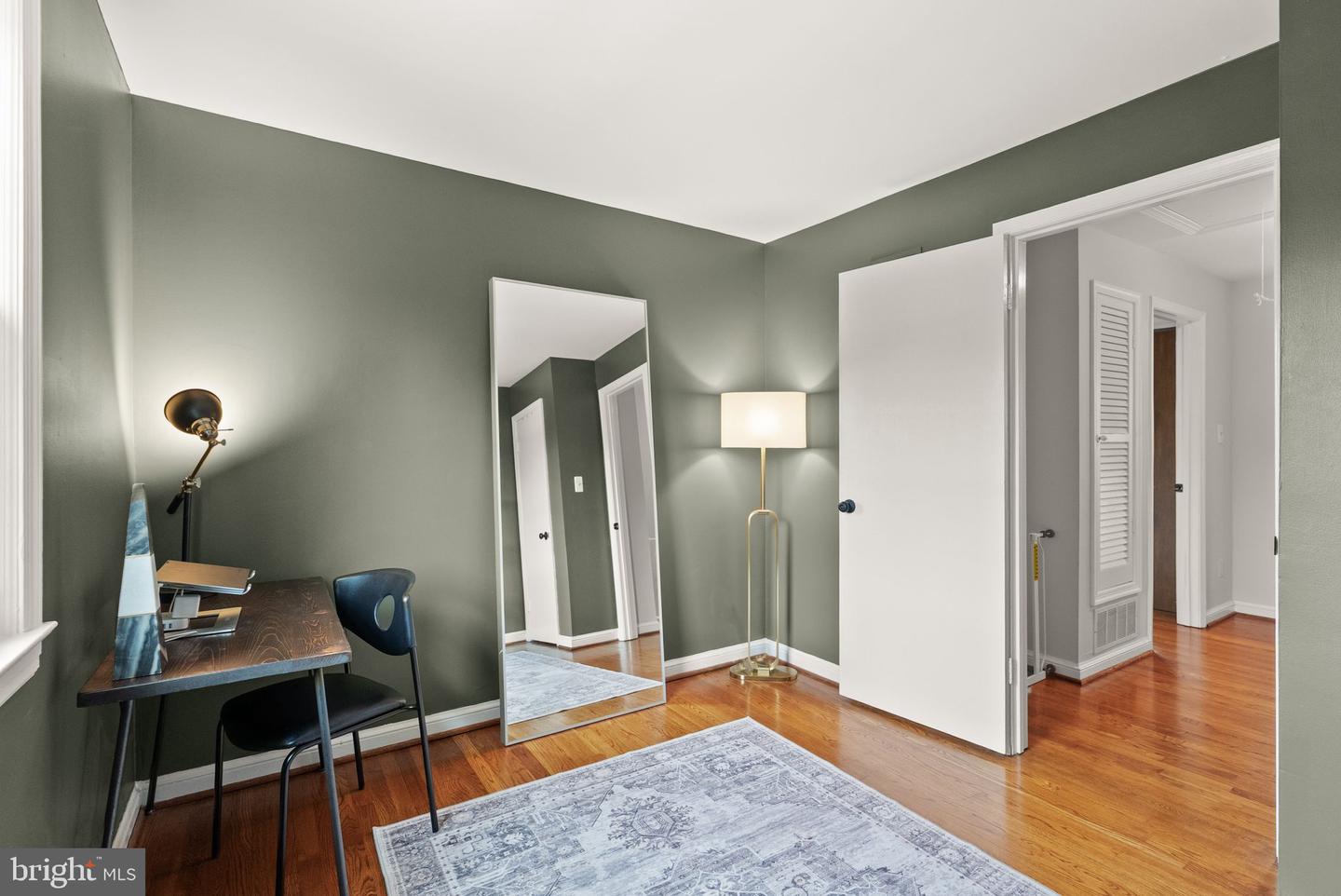 6 E MASON AVE, ALEXANDRIA, Virginia 22301, 3 Bedrooms Bedrooms, ,2 BathroomsBathrooms,Residential,For sale,6 E MASON AVE,VAAX2050312 MLS # VAAX2050312