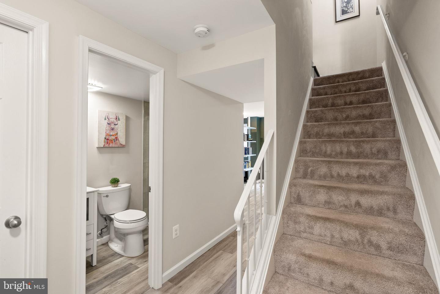 6 E MASON AVE, ALEXANDRIA, Virginia 22301, 3 Bedrooms Bedrooms, ,2 BathroomsBathrooms,Residential,For sale,6 E MASON AVE,VAAX2050312 MLS # VAAX2050312