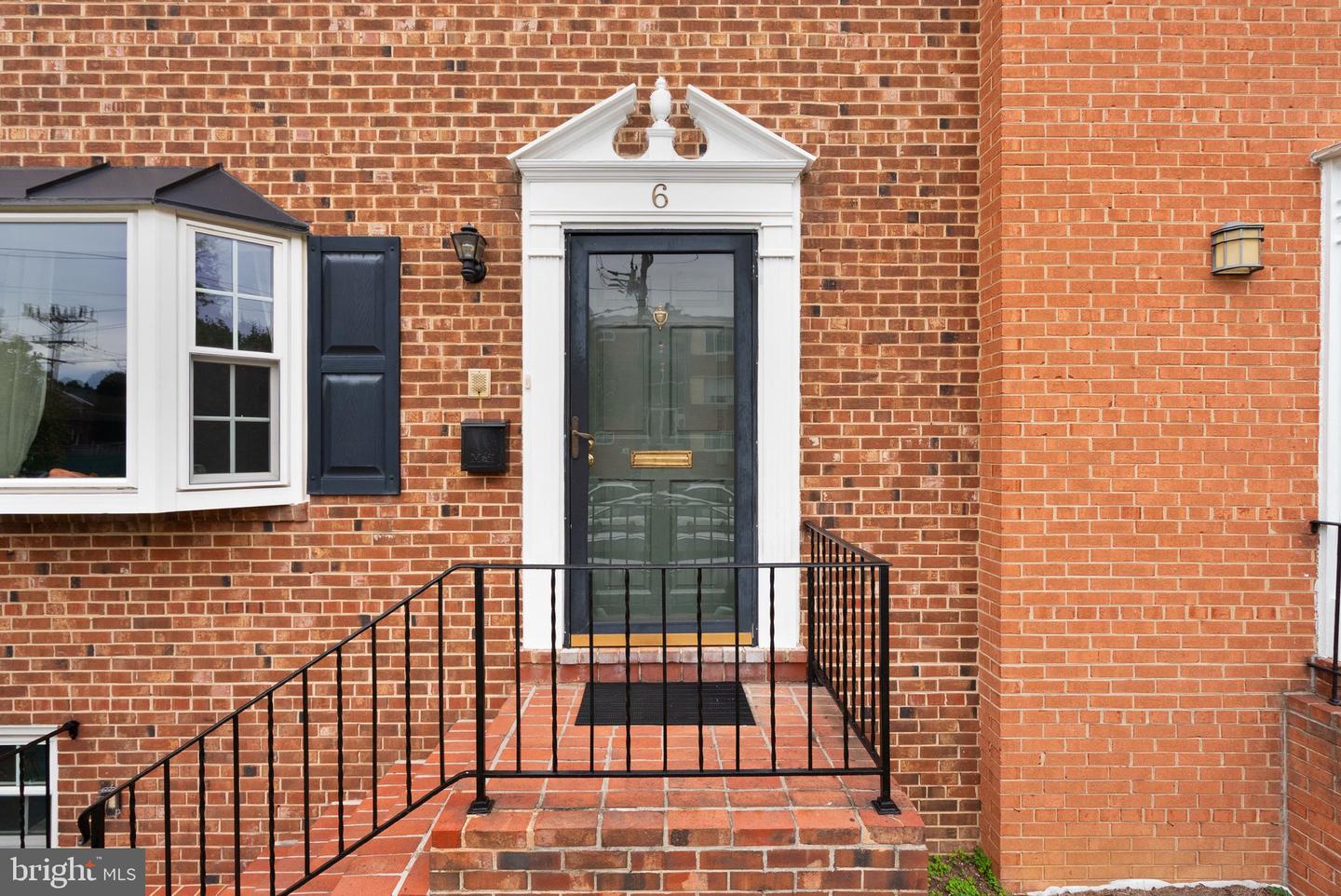 6 E MASON AVE, ALEXANDRIA, Virginia 22301, 3 Bedrooms Bedrooms, ,2 BathroomsBathrooms,Residential,For sale,6 E MASON AVE,VAAX2050312 MLS # VAAX2050312
