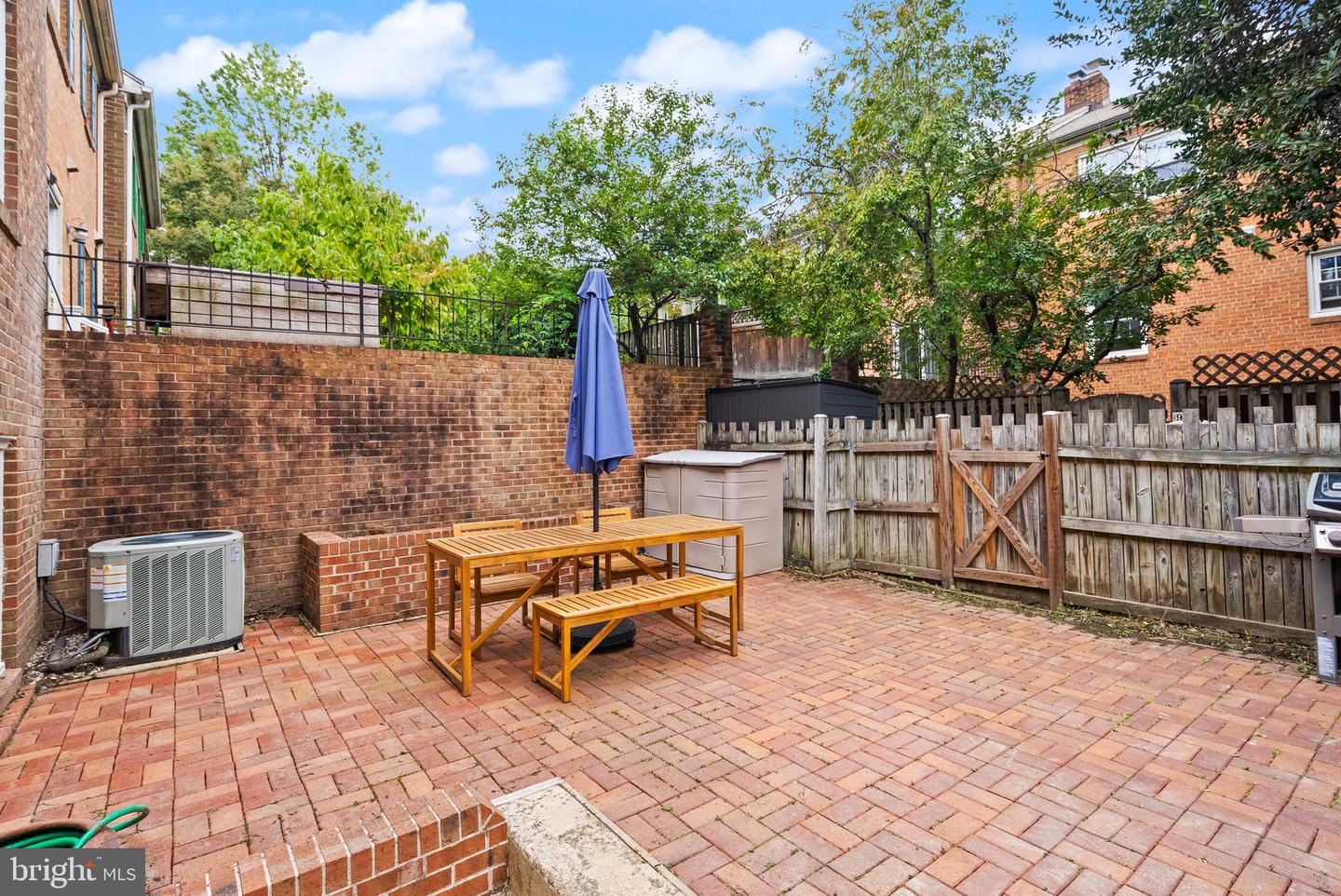 6 E MASON AVE, ALEXANDRIA, Virginia 22301, 3 Bedrooms Bedrooms, ,2 BathroomsBathrooms,Residential,For sale,6 E MASON AVE,VAAX2050312 MLS # VAAX2050312