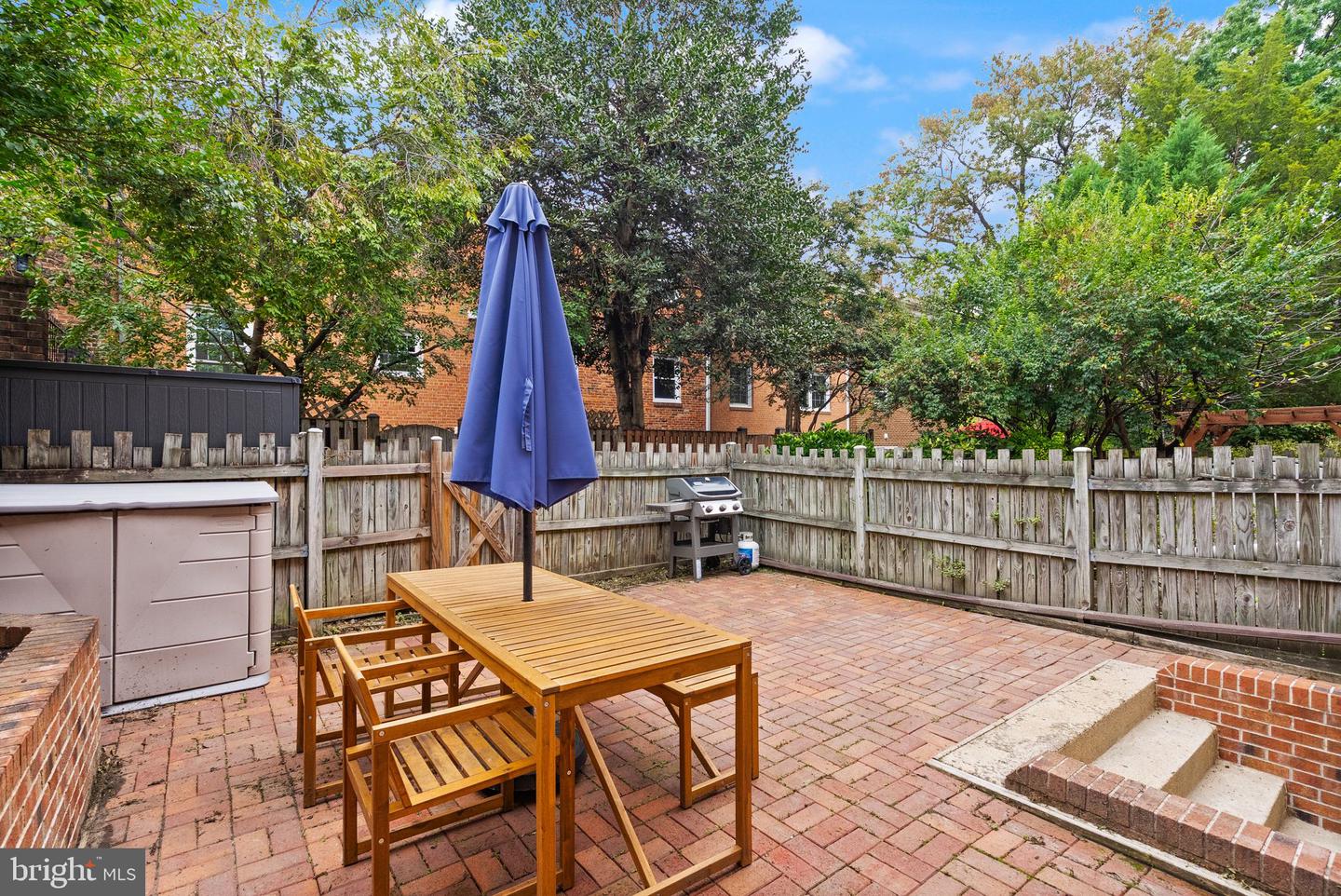 6 E MASON AVE, ALEXANDRIA, Virginia 22301, 3 Bedrooms Bedrooms, ,2 BathroomsBathrooms,Residential,For sale,6 E MASON AVE,VAAX2050312 MLS # VAAX2050312