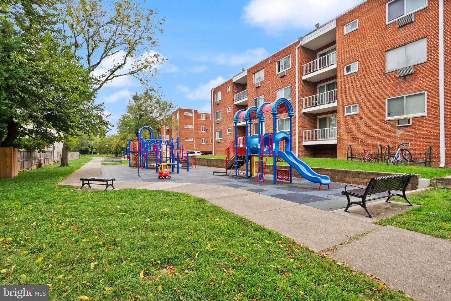 6 E MASON AVE, ALEXANDRIA, Virginia 22301, 3 Bedrooms Bedrooms, ,2 BathroomsBathrooms,Residential,For sale,6 E MASON AVE,VAAX2050312 MLS # VAAX2050312