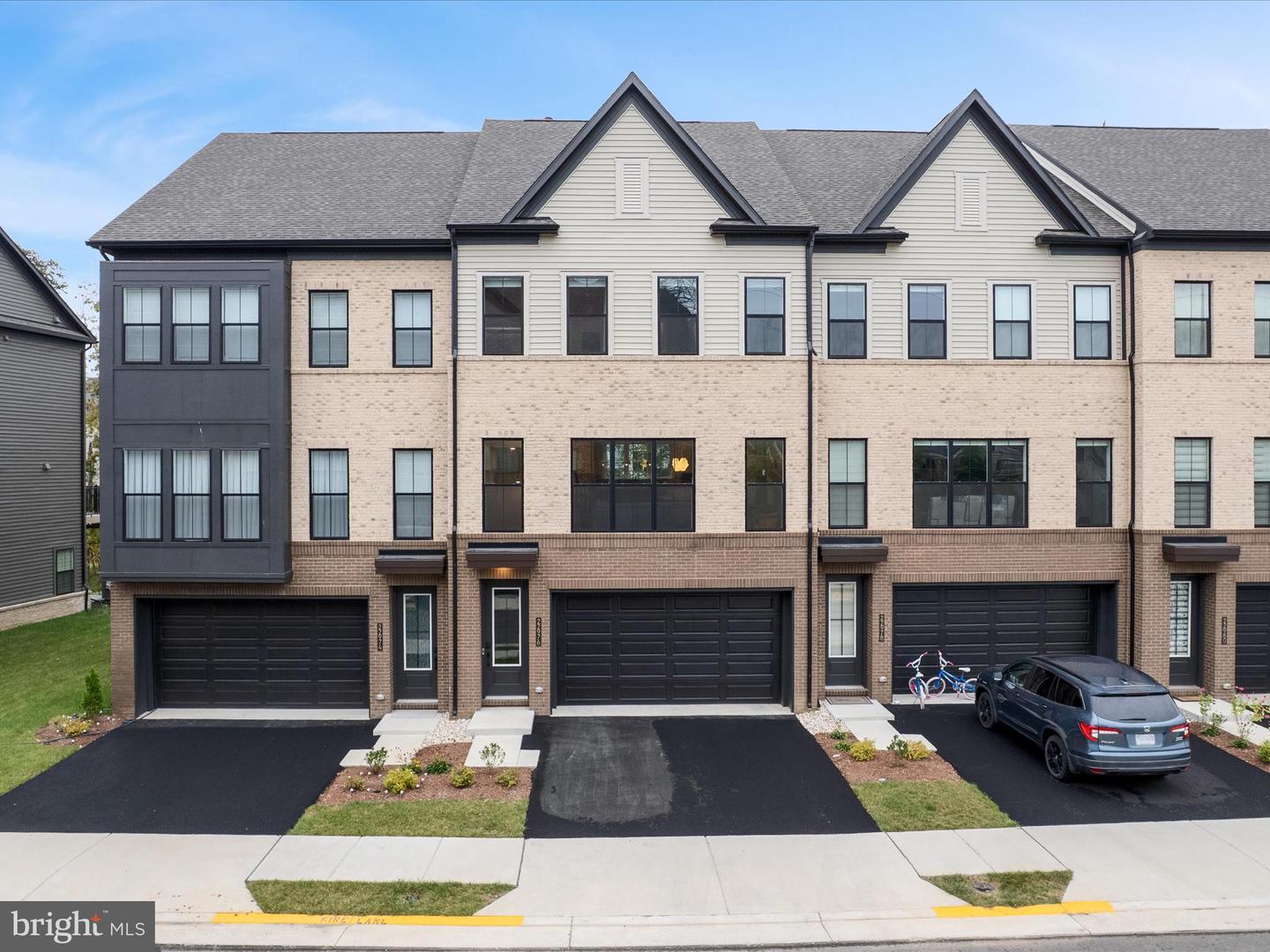 22976 COPPER TREE TER, ASHBURN, Virginia 20148, 3 Bedrooms Bedrooms, ,3 BathroomsBathrooms,Residential,For sale,22976 COPPER TREE TER,VALO2107848 MLS # VALO2107848