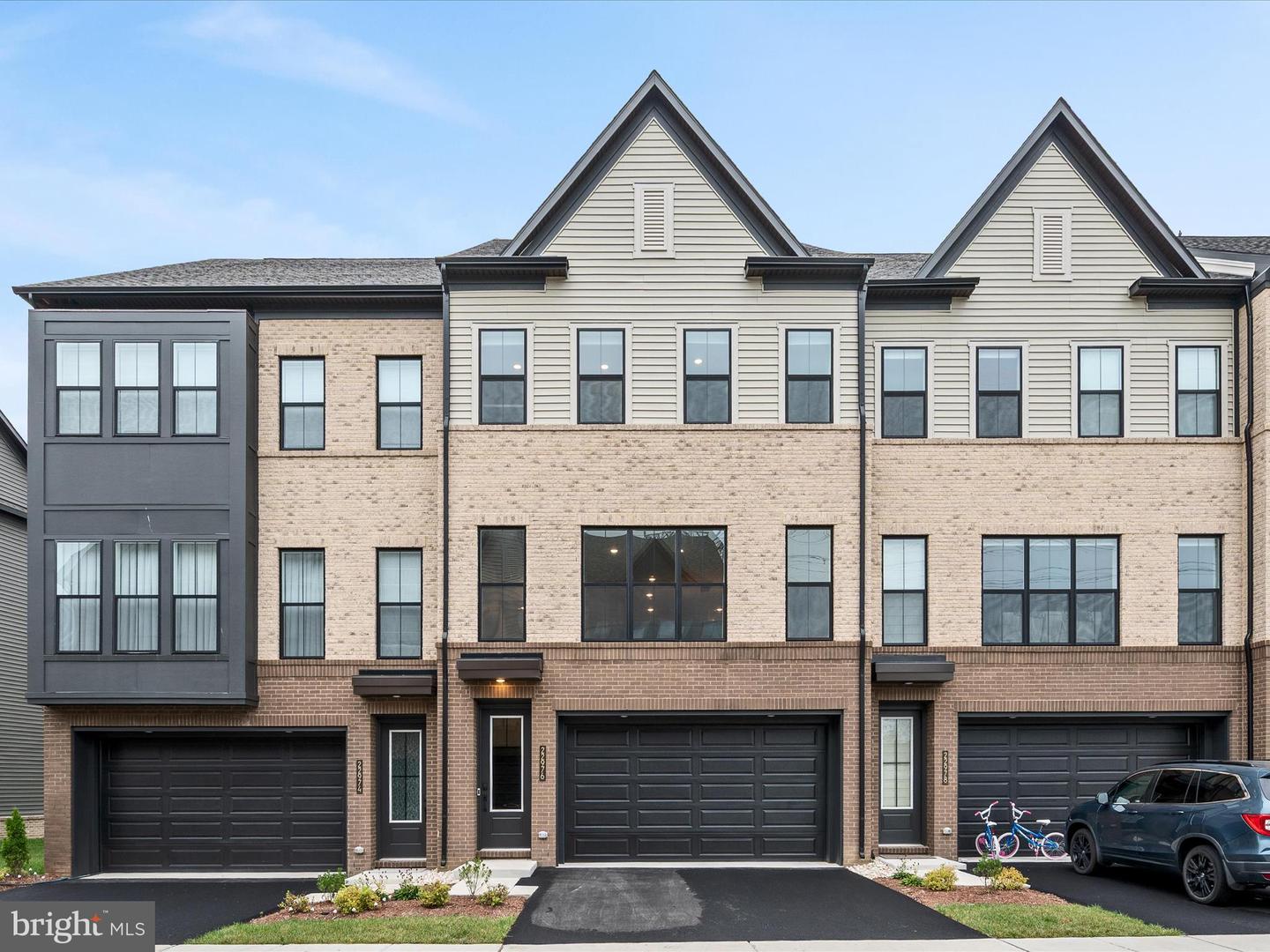 22976 COPPER TREE TER, ASHBURN, Virginia 20148, 3 Bedrooms Bedrooms, ,3 BathroomsBathrooms,Residential,For sale,22976 COPPER TREE TER,VALO2107848 MLS # VALO2107848