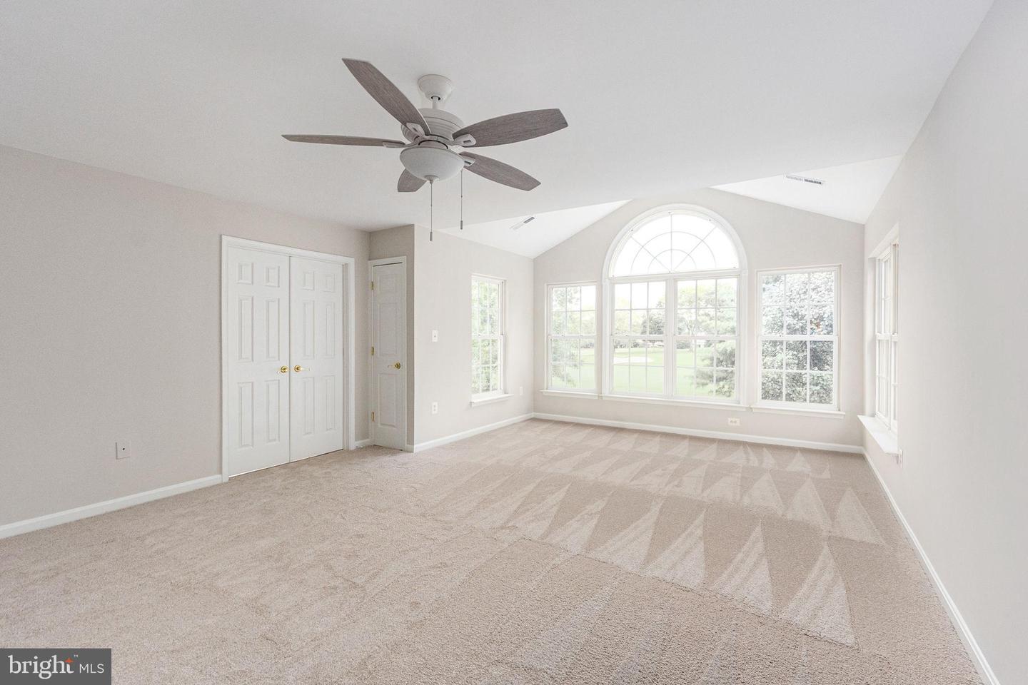 6040 ALDERDALE PL, HAYMARKET, Virginia 20169, 4 Bedrooms Bedrooms, 8 Rooms Rooms,3 BathroomsBathrooms,Residential,For sale,6040 ALDERDALE PL,VAPW2105096 MLS # VAPW2105096