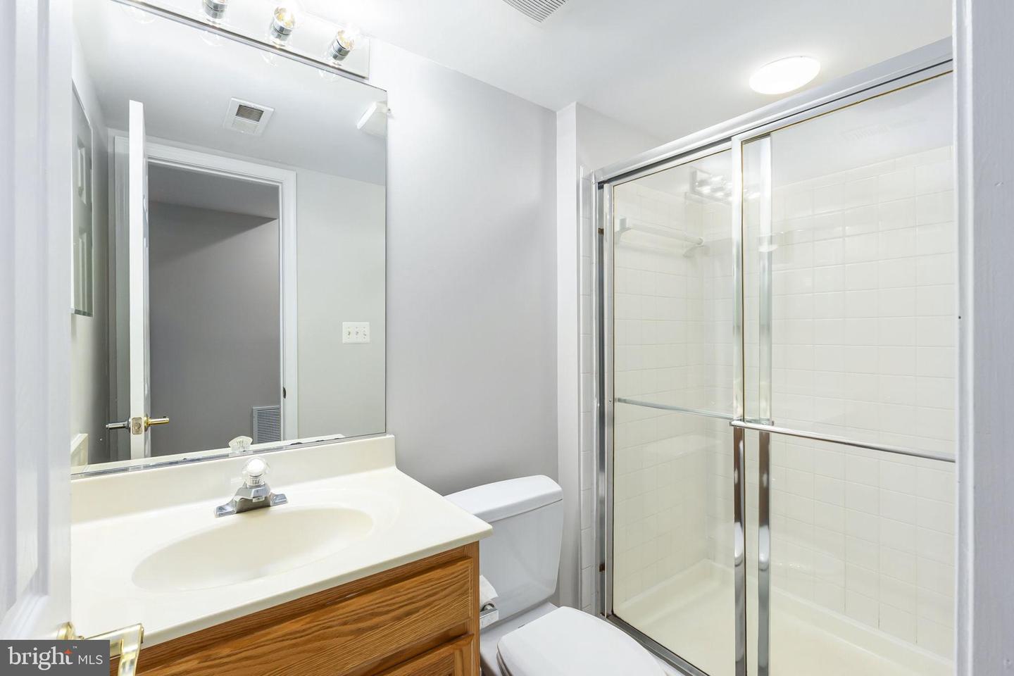6040 ALDERDALE PL, HAYMARKET, Virginia 20169, 4 Bedrooms Bedrooms, 8 Rooms Rooms,3 BathroomsBathrooms,Residential,For sale,6040 ALDERDALE PL,VAPW2105096 MLS # VAPW2105096
