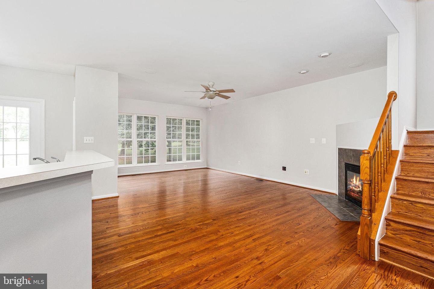 6040 ALDERDALE PL, HAYMARKET, Virginia 20169, 4 Bedrooms Bedrooms, 8 Rooms Rooms,3 BathroomsBathrooms,Residential,For sale,6040 ALDERDALE PL,VAPW2105096 MLS # VAPW2105096