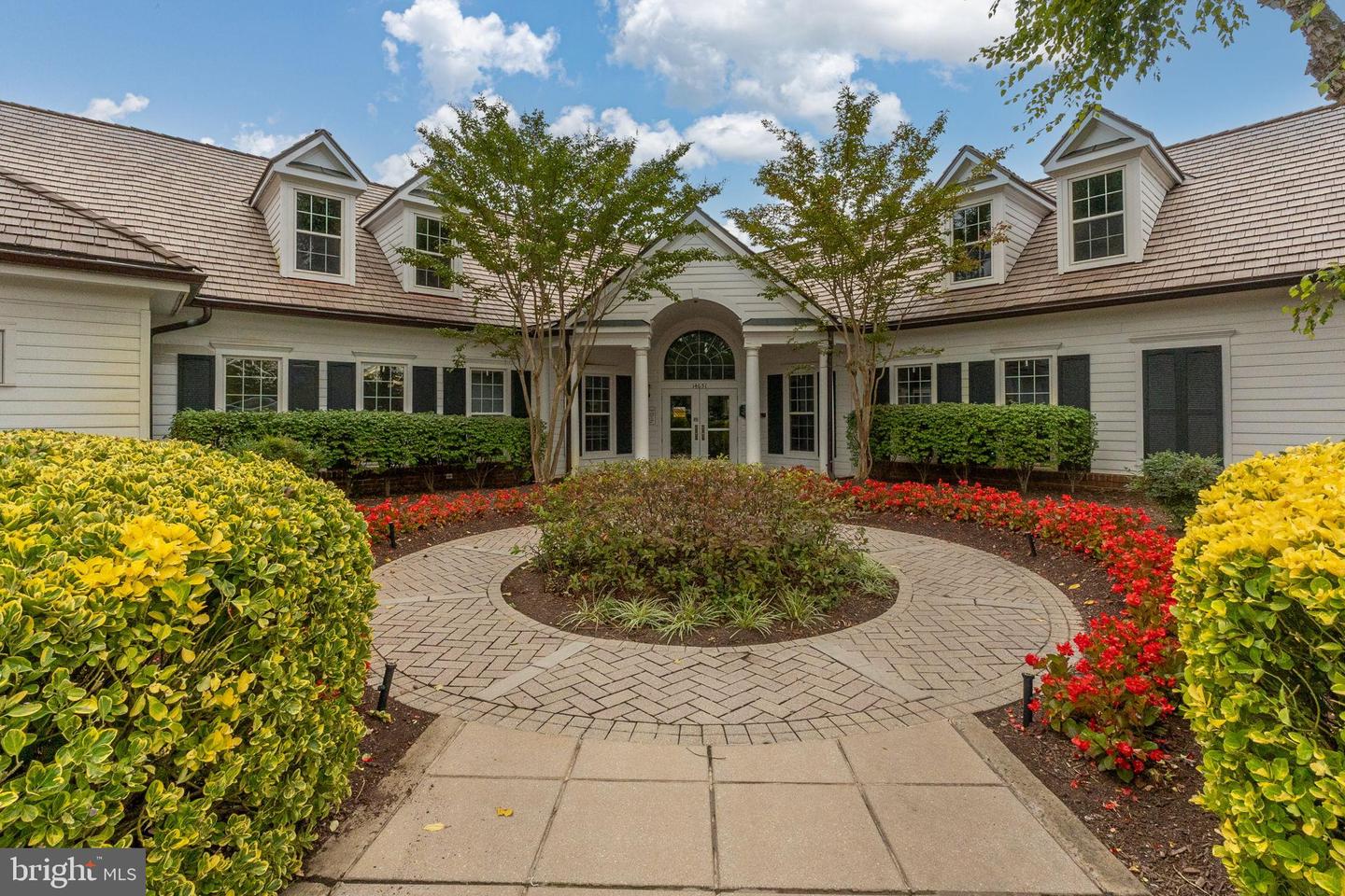 6040 ALDERDALE PL, HAYMARKET, Virginia 20169, 4 Bedrooms Bedrooms, 8 Rooms Rooms,3 BathroomsBathrooms,Residential,For sale,6040 ALDERDALE PL,VAPW2105096 MLS # VAPW2105096