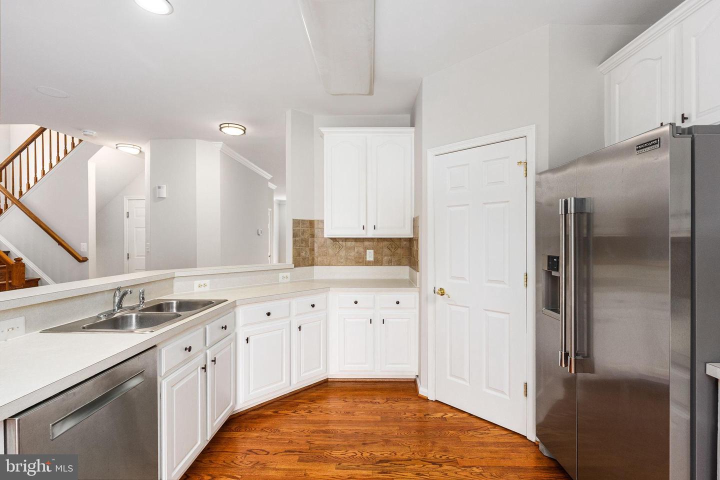 6040 ALDERDALE PL, HAYMARKET, Virginia 20169, 4 Bedrooms Bedrooms, 8 Rooms Rooms,3 BathroomsBathrooms,Residential,For sale,6040 ALDERDALE PL,VAPW2105096 MLS # VAPW2105096