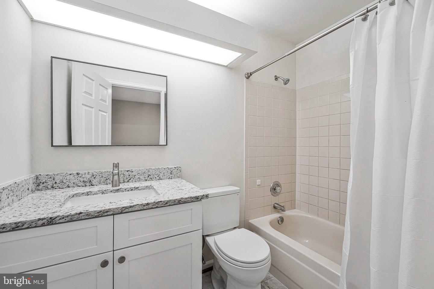 21921 MYRTLEWOOD SQ, STERLING, Virginia 20164, 3 Bedrooms Bedrooms, ,2 BathroomsBathrooms,Residential,For sale,21921 MYRTLEWOOD SQ,VALO2107758 MLS # VALO2107758