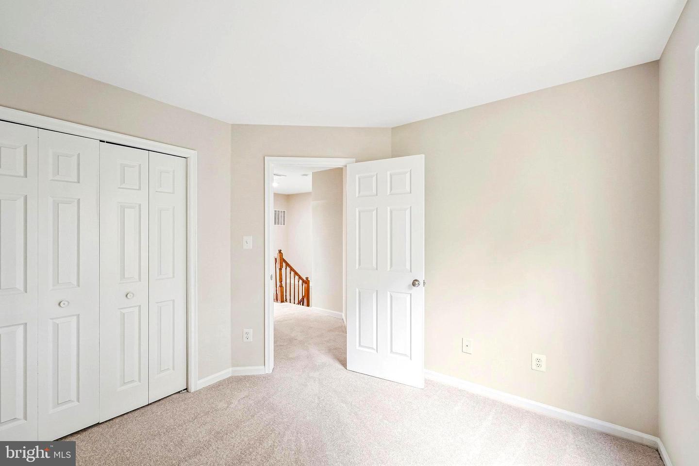 21921 MYRTLEWOOD SQ, STERLING, Virginia 20164, 3 Bedrooms Bedrooms, ,2 BathroomsBathrooms,Residential,For sale,21921 MYRTLEWOOD SQ,VALO2107758 MLS # VALO2107758