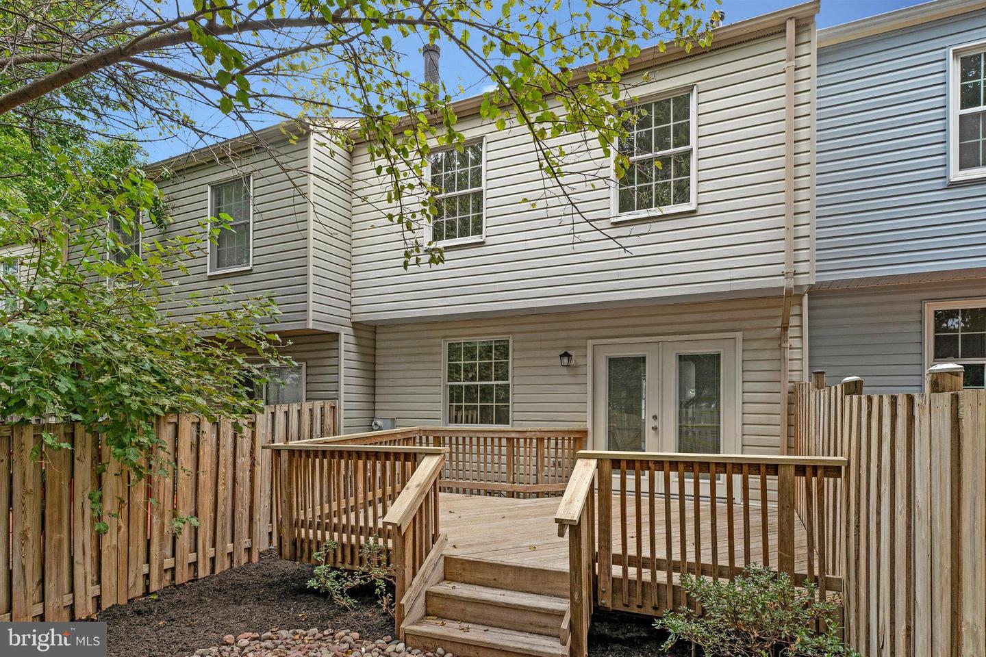 21921 MYRTLEWOOD SQ, STERLING, Virginia 20164, 3 Bedrooms Bedrooms, ,2 BathroomsBathrooms,Residential,For sale,21921 MYRTLEWOOD SQ,VALO2107758 MLS # VALO2107758