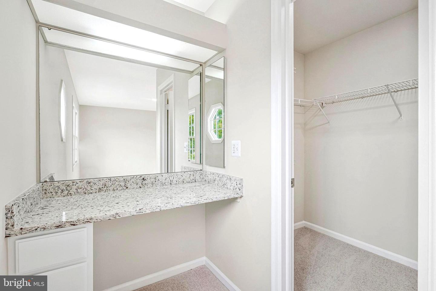 21921 MYRTLEWOOD SQ, STERLING, Virginia 20164, 3 Bedrooms Bedrooms, ,2 BathroomsBathrooms,Residential,For sale,21921 MYRTLEWOOD SQ,VALO2107758 MLS # VALO2107758
