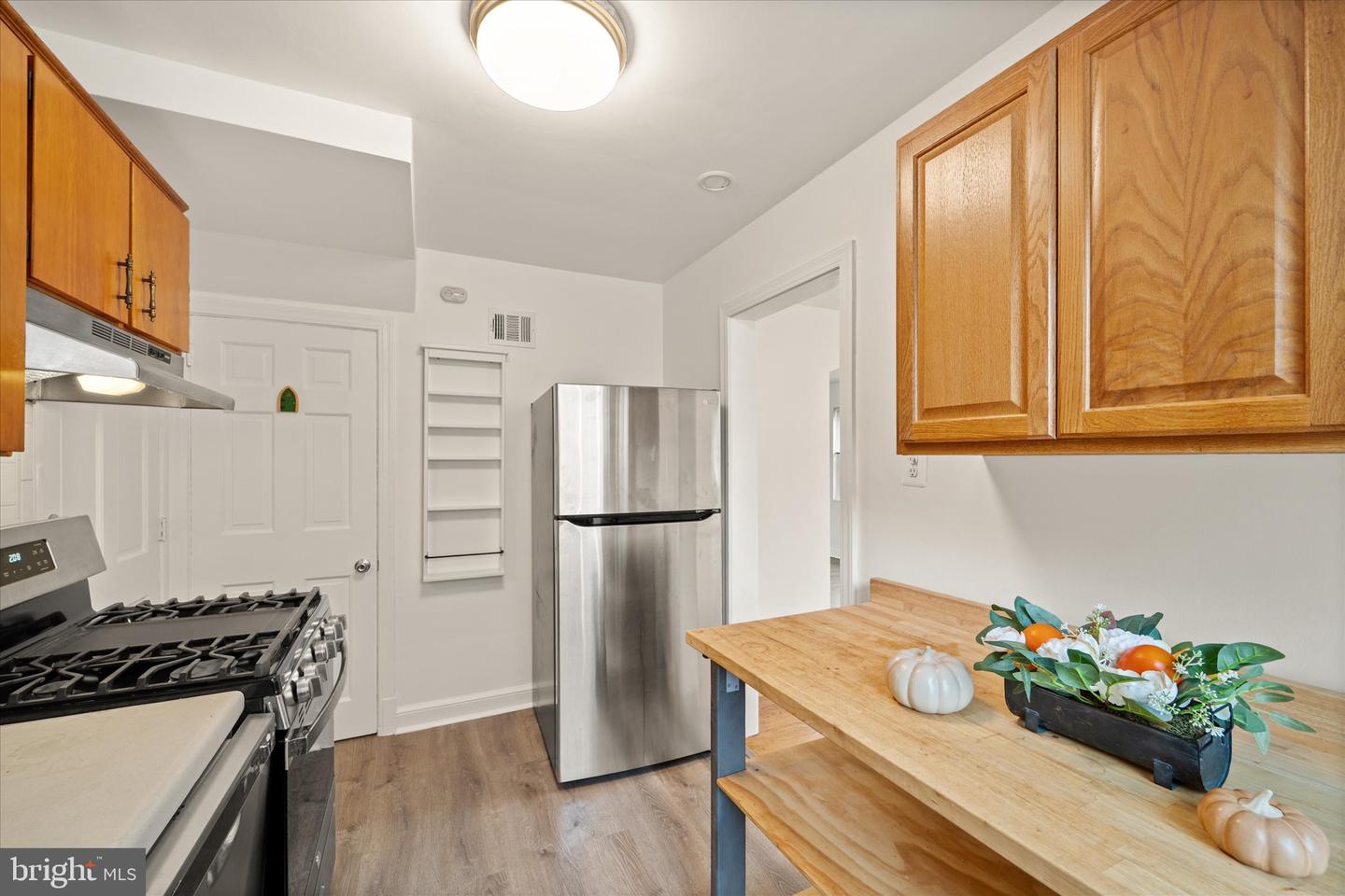 143 N ABINGDON ST, ARLINGTON, Virginia 22203, 3 Bedrooms Bedrooms, ,2 BathroomsBathrooms,Residential,For sale,143 N ABINGDON ST,VAAR2064242 MLS # VAAR2064242
