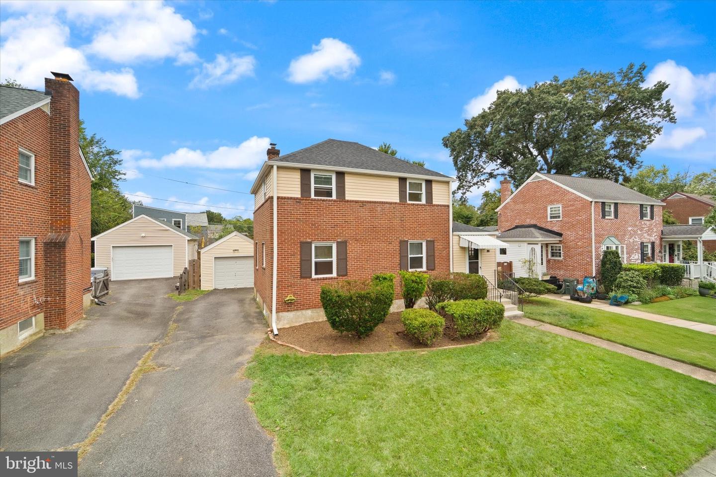 143 N ABINGDON ST, ARLINGTON, Virginia 22203, 3 Bedrooms Bedrooms, ,2 BathroomsBathrooms,Residential,For sale,143 N ABINGDON ST,VAAR2064242 MLS # VAAR2064242