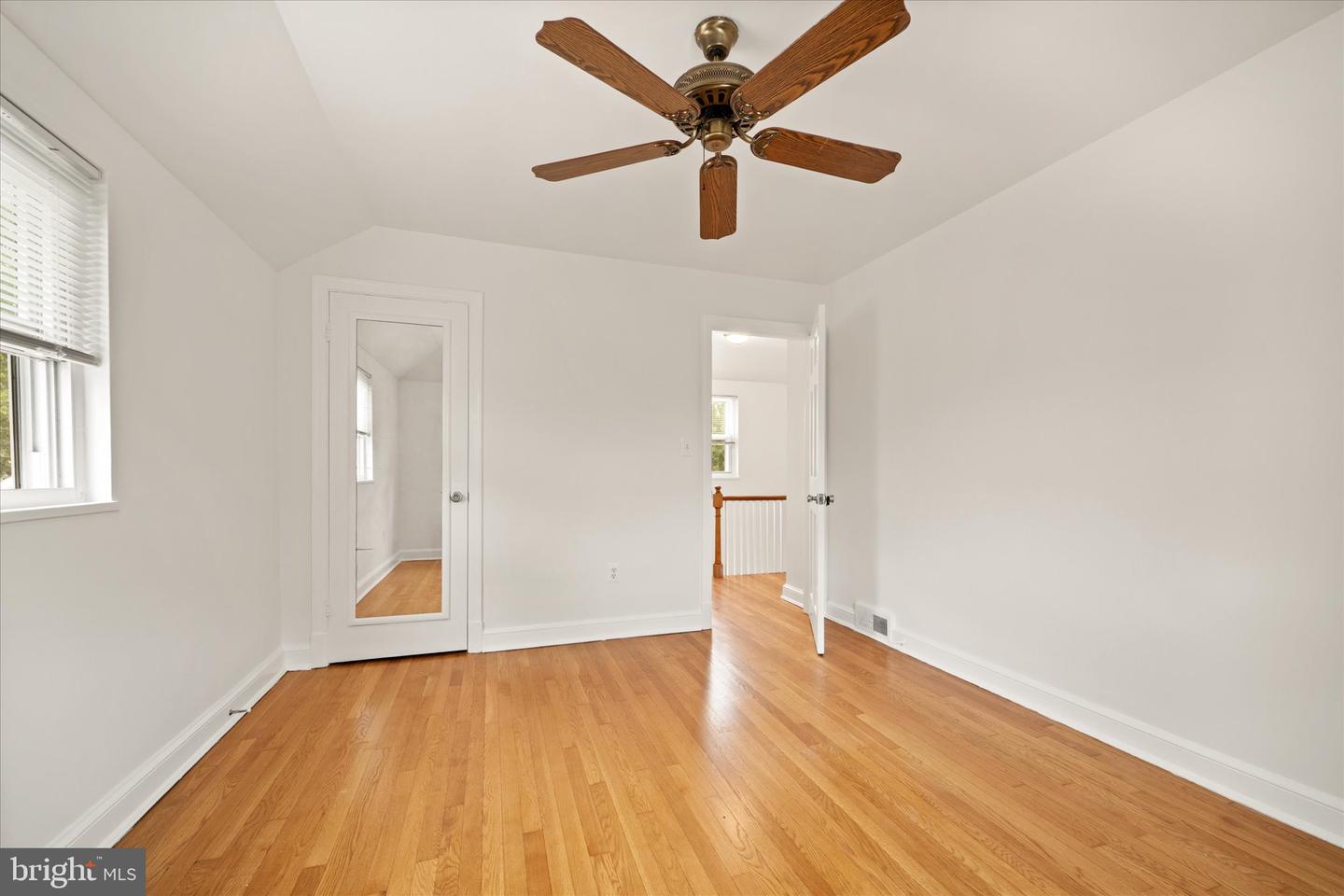 143 N ABINGDON ST, ARLINGTON, Virginia 22203, 3 Bedrooms Bedrooms, ,2 BathroomsBathrooms,Residential,For sale,143 N ABINGDON ST,VAAR2064242 MLS # VAAR2064242
