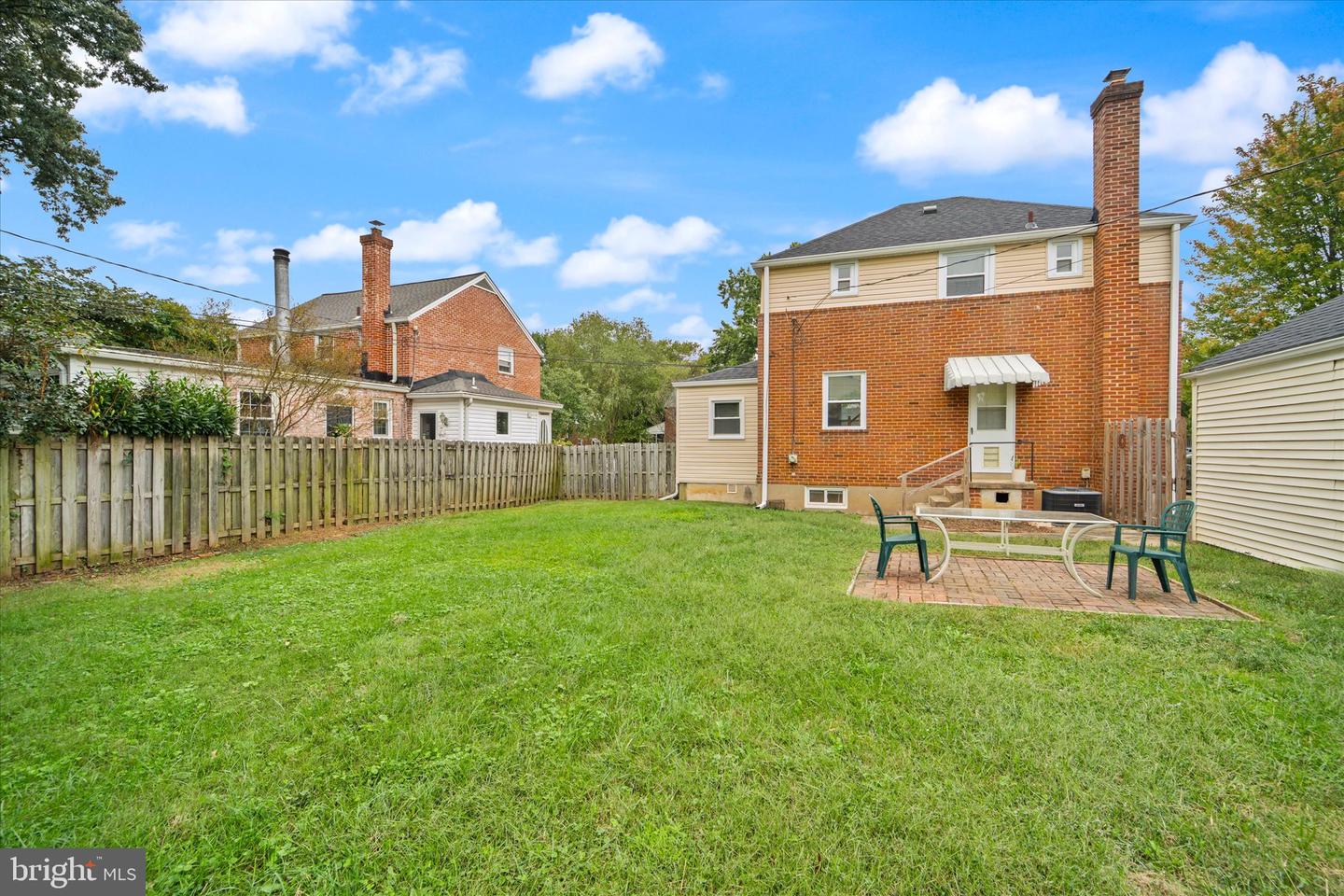 143 N ABINGDON ST, ARLINGTON, Virginia 22203, 3 Bedrooms Bedrooms, ,2 BathroomsBathrooms,Residential,For sale,143 N ABINGDON ST,VAAR2064242 MLS # VAAR2064242
