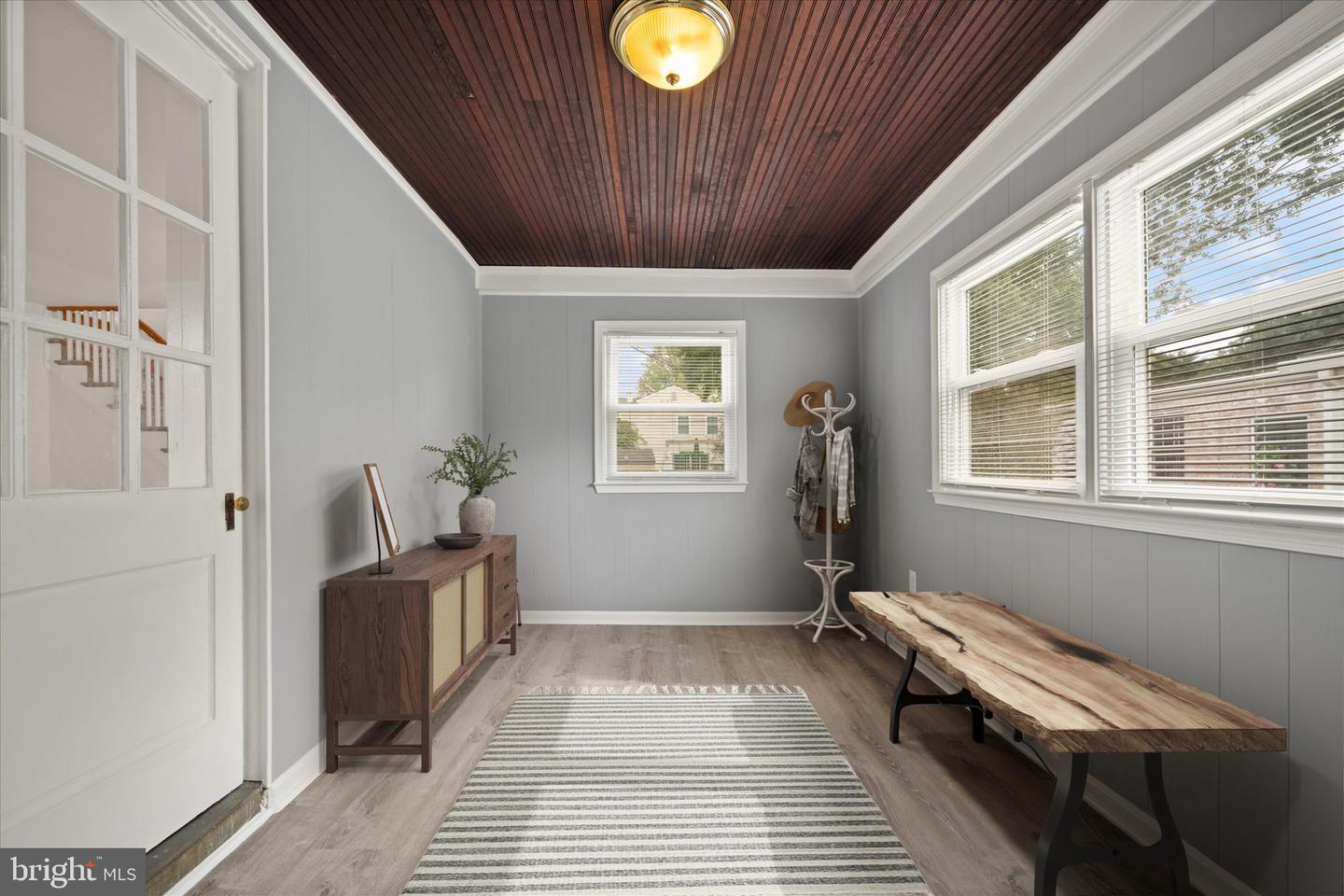 143 N ABINGDON ST, ARLINGTON, Virginia 22203, 3 Bedrooms Bedrooms, ,2 BathroomsBathrooms,Residential,For sale,143 N ABINGDON ST,VAAR2064242 MLS # VAAR2064242