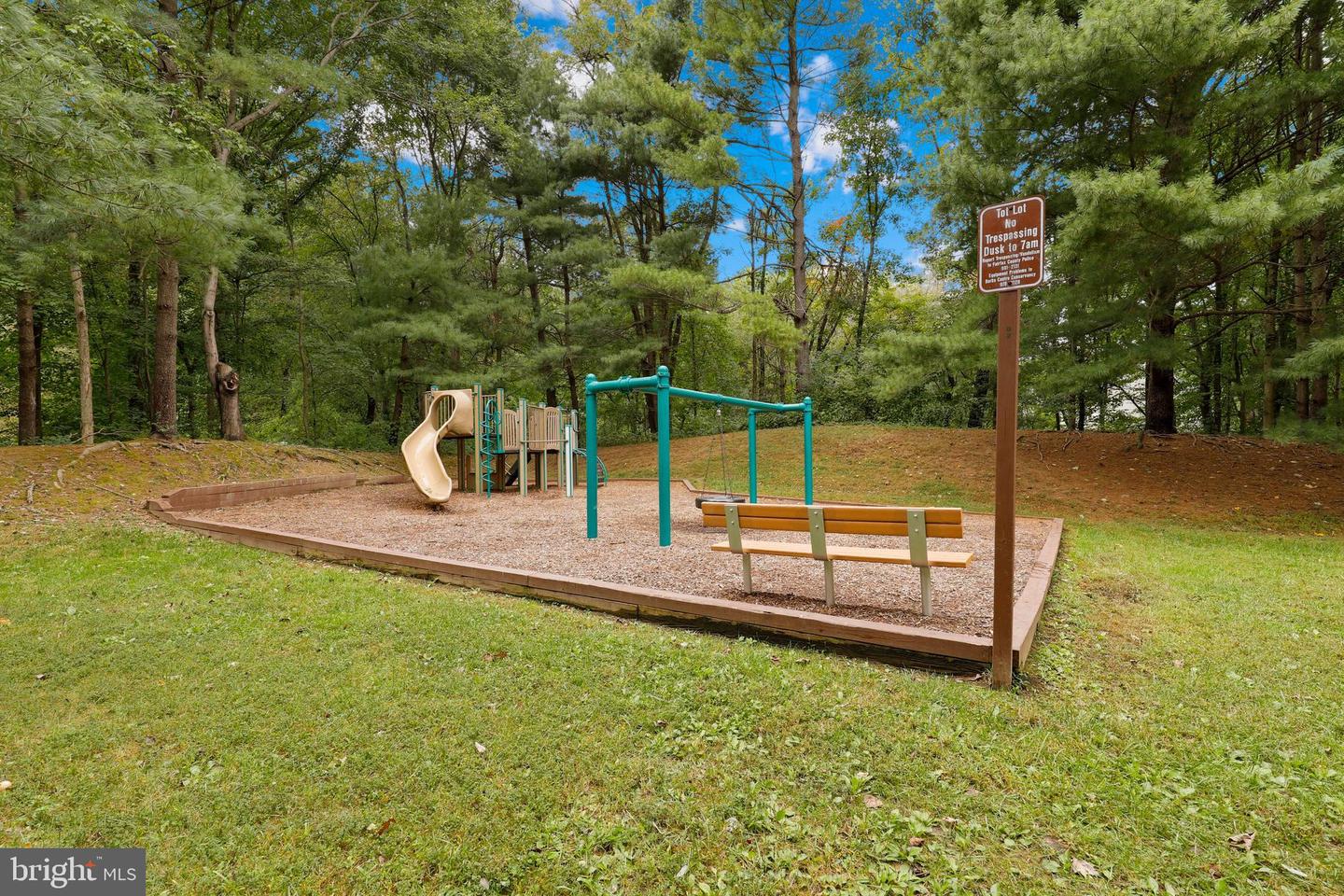 5837 COVE LANDING RD #101, BURKE, Virginia 22015, 2 Bedrooms Bedrooms, ,2 BathroomsBathrooms,Residential,For sale,5837 COVE LANDING RD #101,VAFX2269650 MLS # VAFX2269650