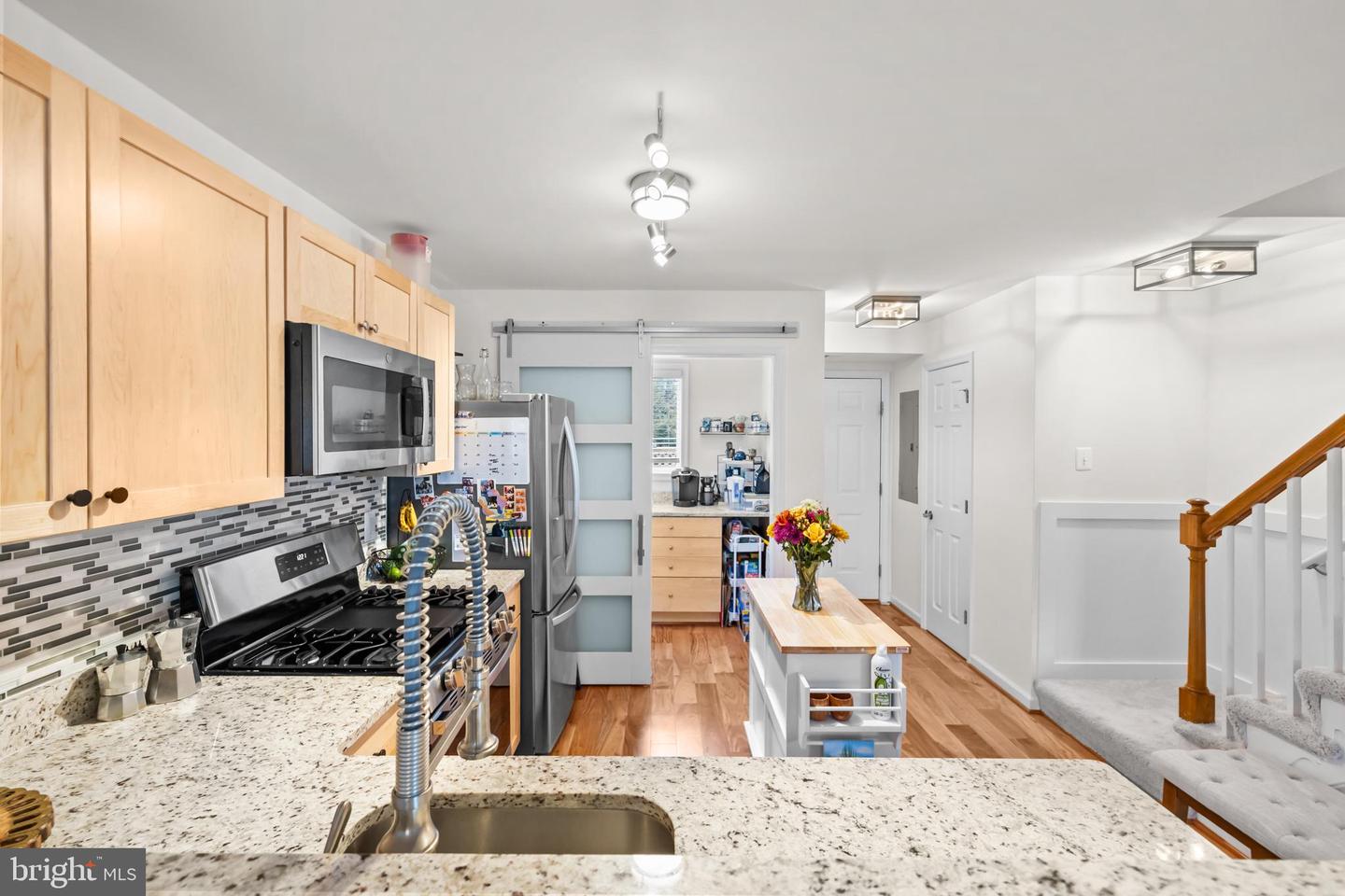 1637 N VAN DORN ST, ALEXANDRIA, Virginia 22304, 2 Bedrooms Bedrooms, ,1 BathroomBathrooms,Residential,For sale,1637 N VAN DORN ST,VAAX2050280 MLS # VAAX2050280