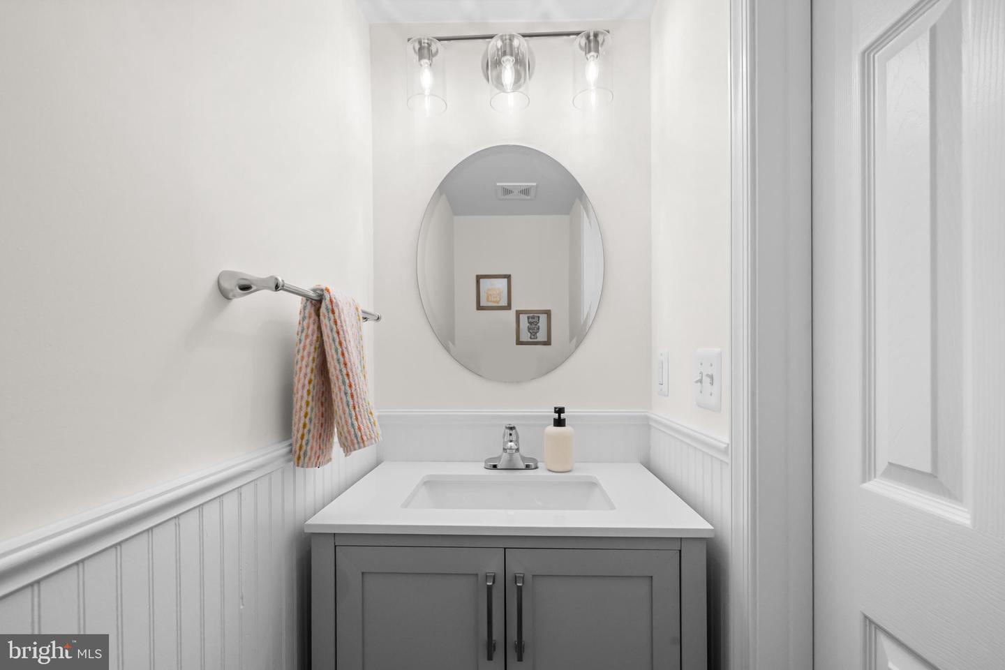 1637 N VAN DORN ST, ALEXANDRIA, Virginia 22304, 2 Bedrooms Bedrooms, ,1 BathroomBathrooms,Residential,For sale,1637 N VAN DORN ST,VAAX2050280 MLS # VAAX2050280