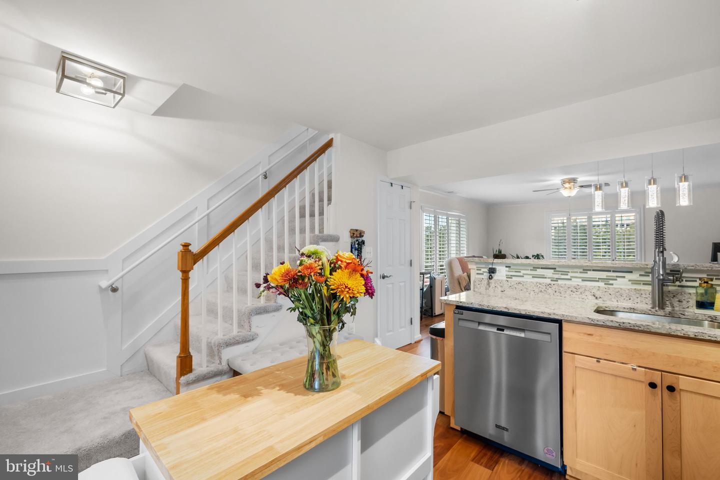 1637 N VAN DORN ST, ALEXANDRIA, Virginia 22304, 2 Bedrooms Bedrooms, ,1 BathroomBathrooms,Residential,For sale,1637 N VAN DORN ST,VAAX2050280 MLS # VAAX2050280